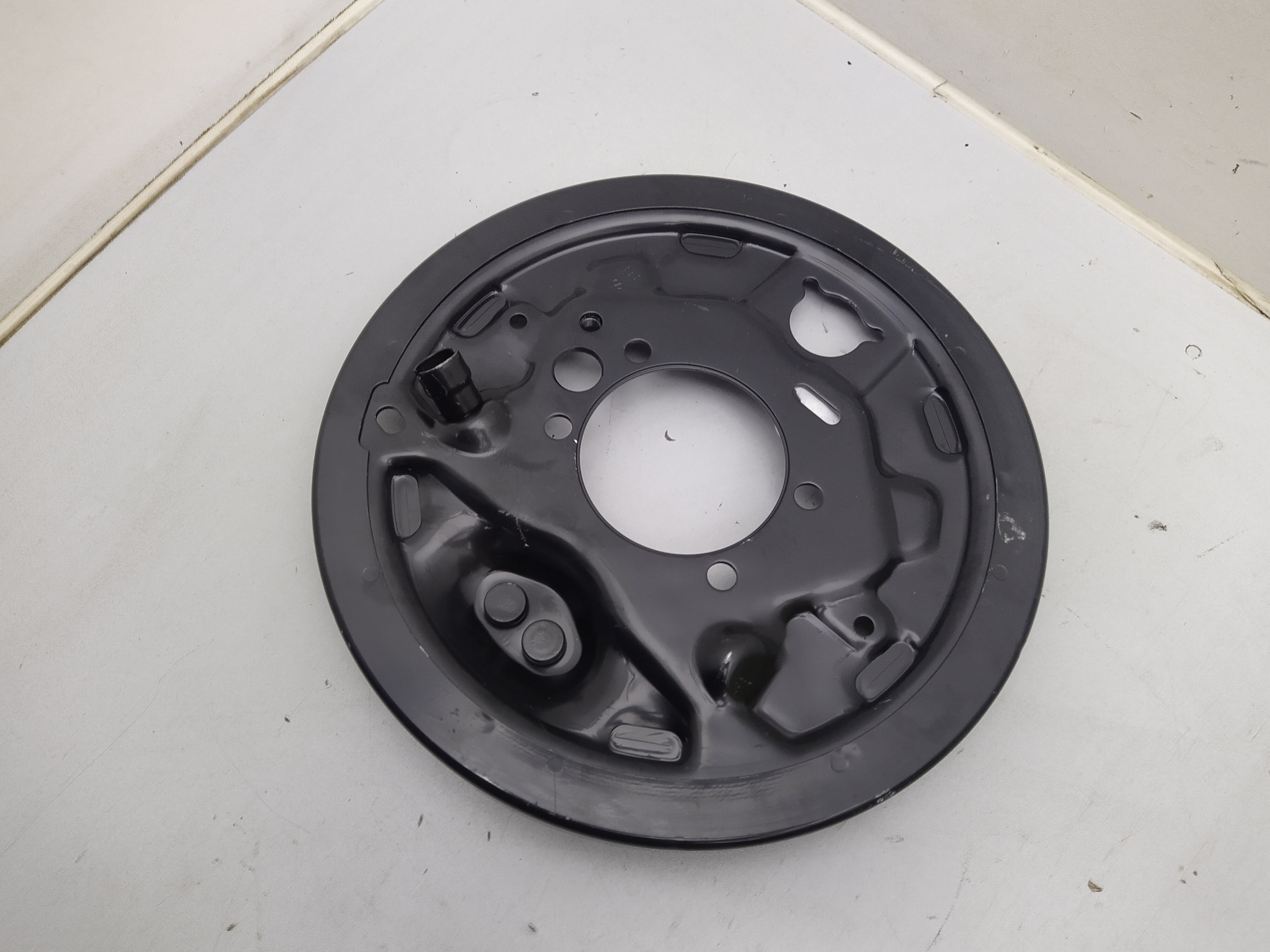 Ankerblech hinten rechts Subaru Forester SF SG 97-07 Impreza Trommelbremse