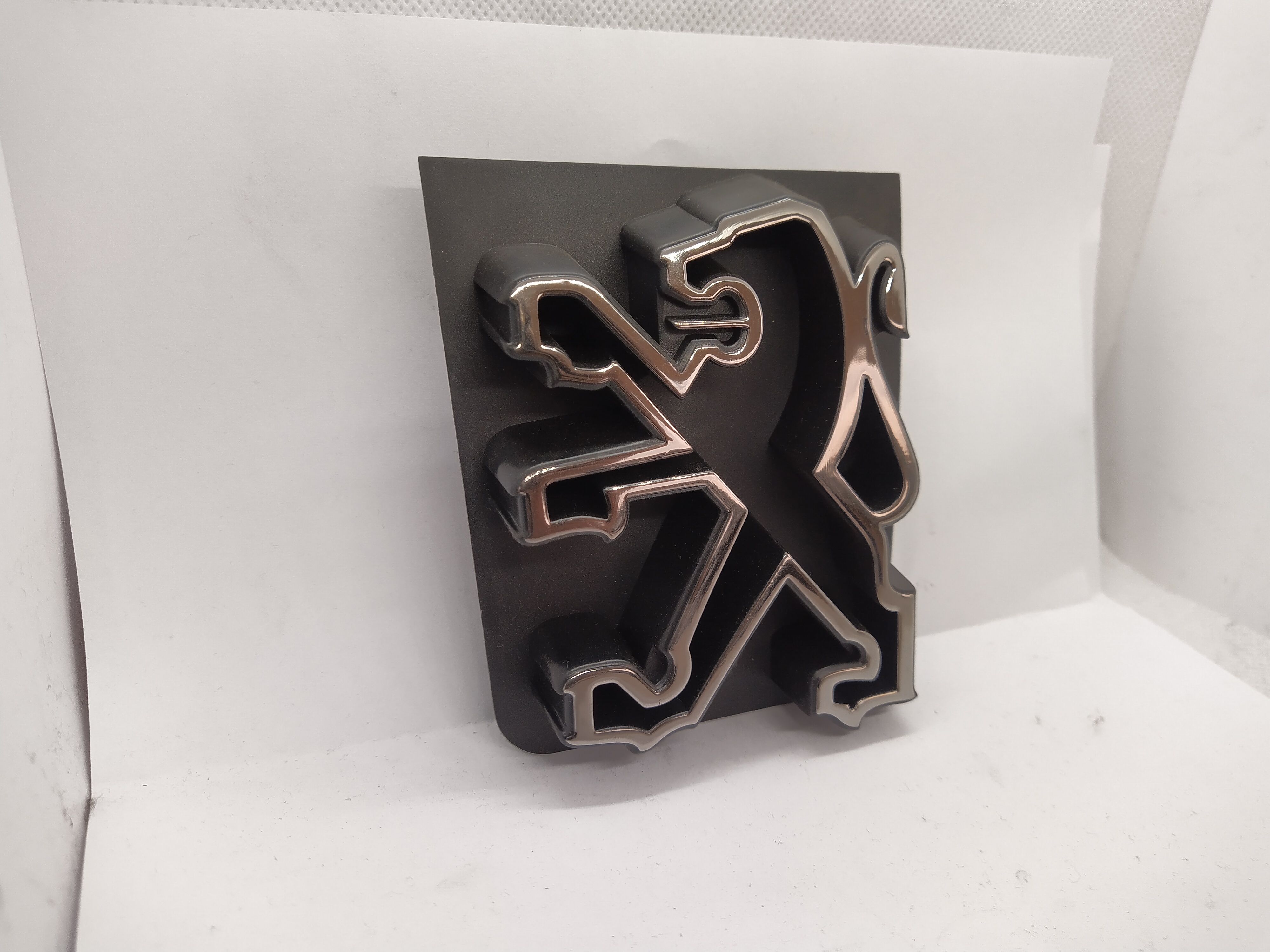 Peugeot Emblem Logo 781072 NEU NOS