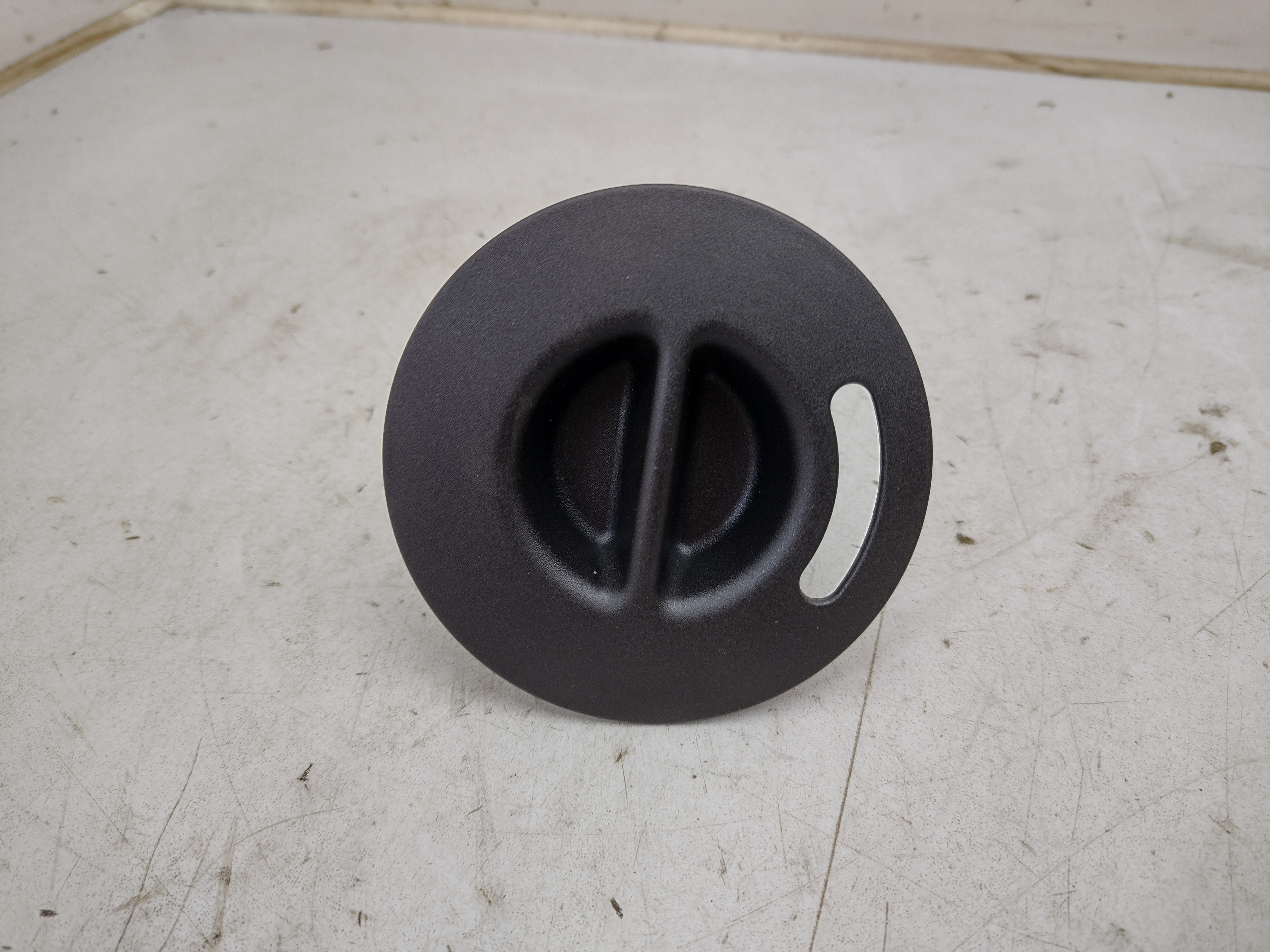Peugeot / Citroen KNOPF FÜR SITZBANKVERSTELLUNG 8957HW NOS NEW OEM