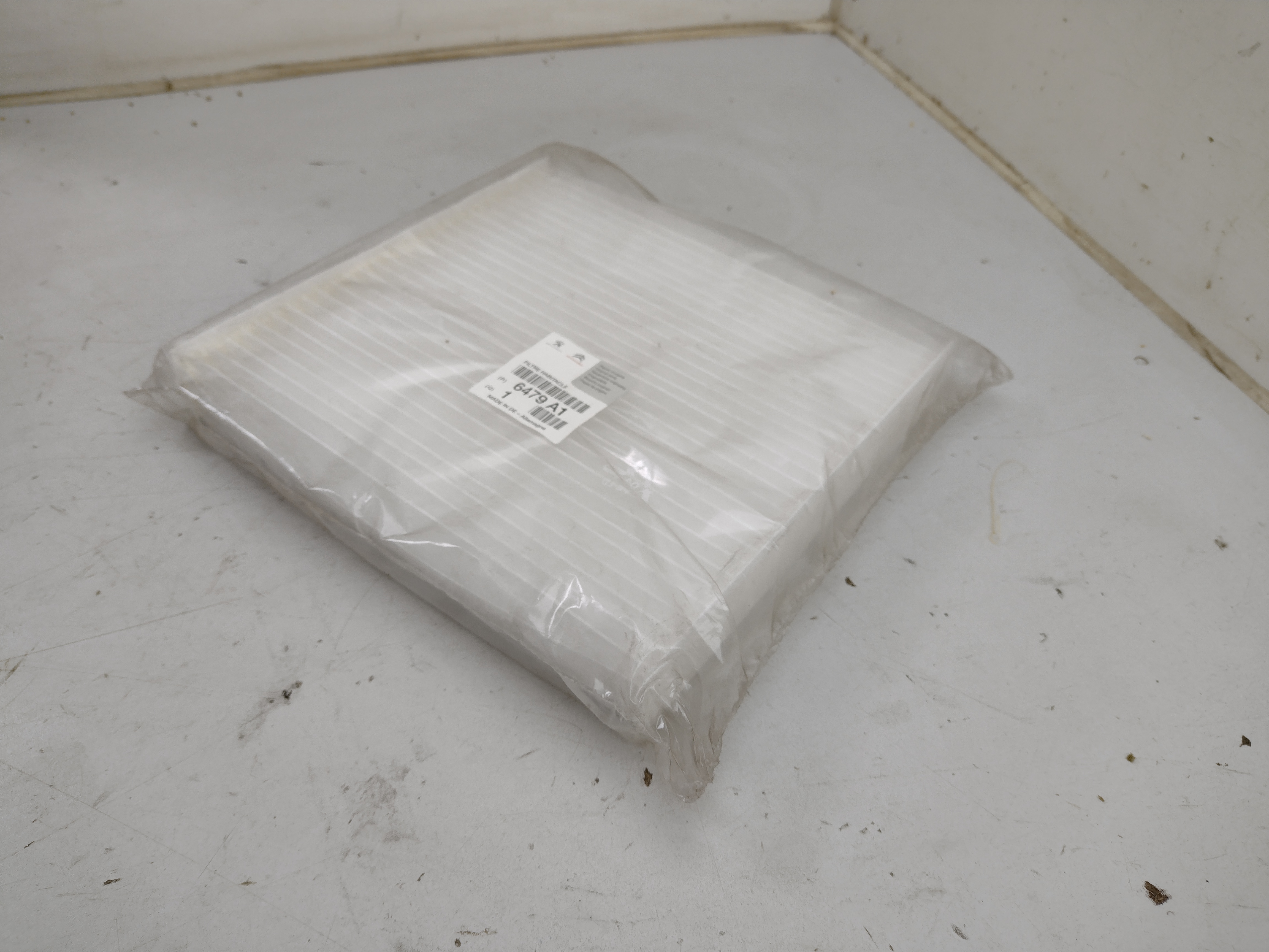 Peugeot 4007 4008 / Citroen C-CROSSER Innenraumfilter 6479A1 NOS NEW