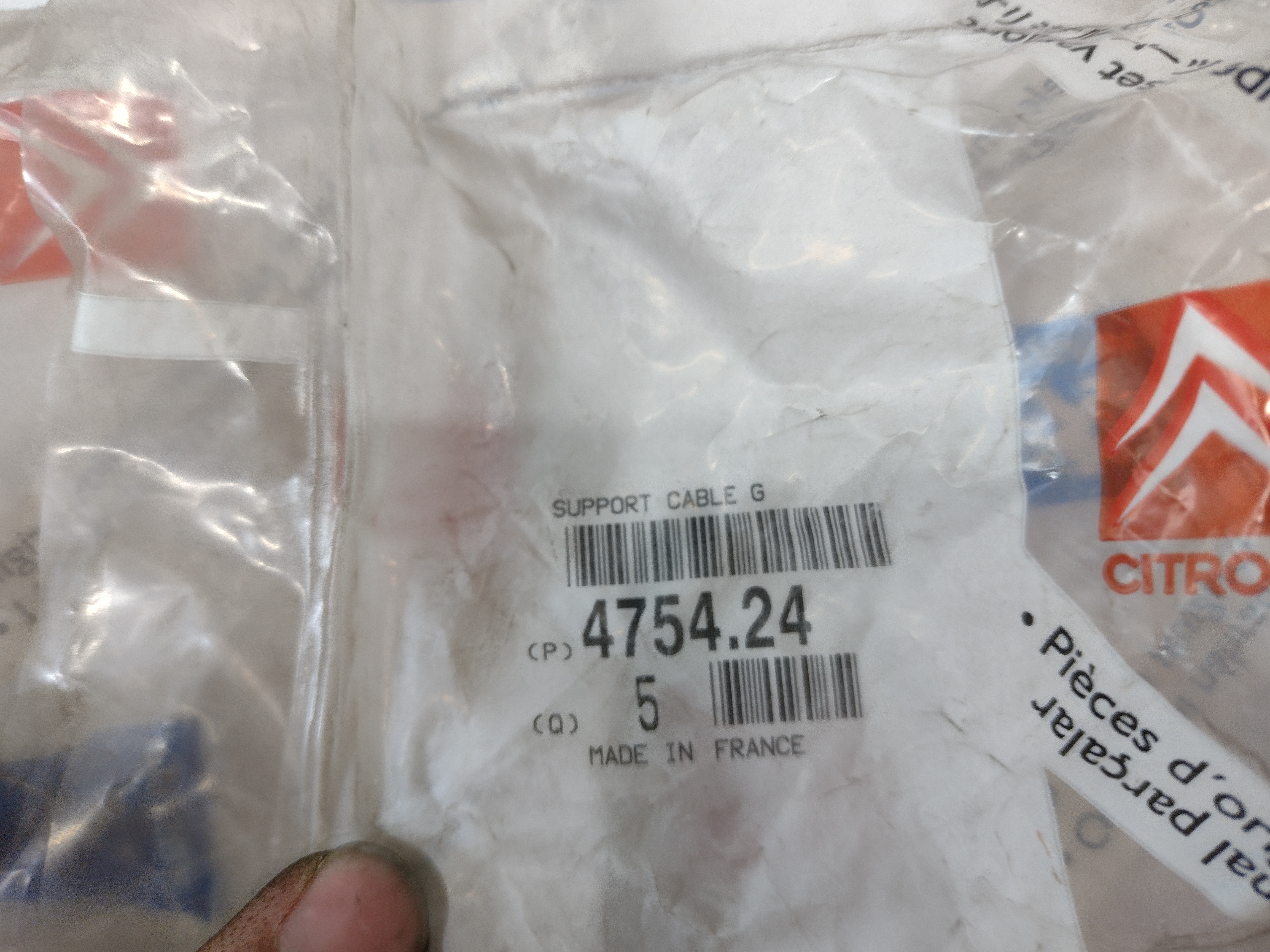 Peugeot / Citroen Halter Handbremszug 475424 NEU NOS NEW