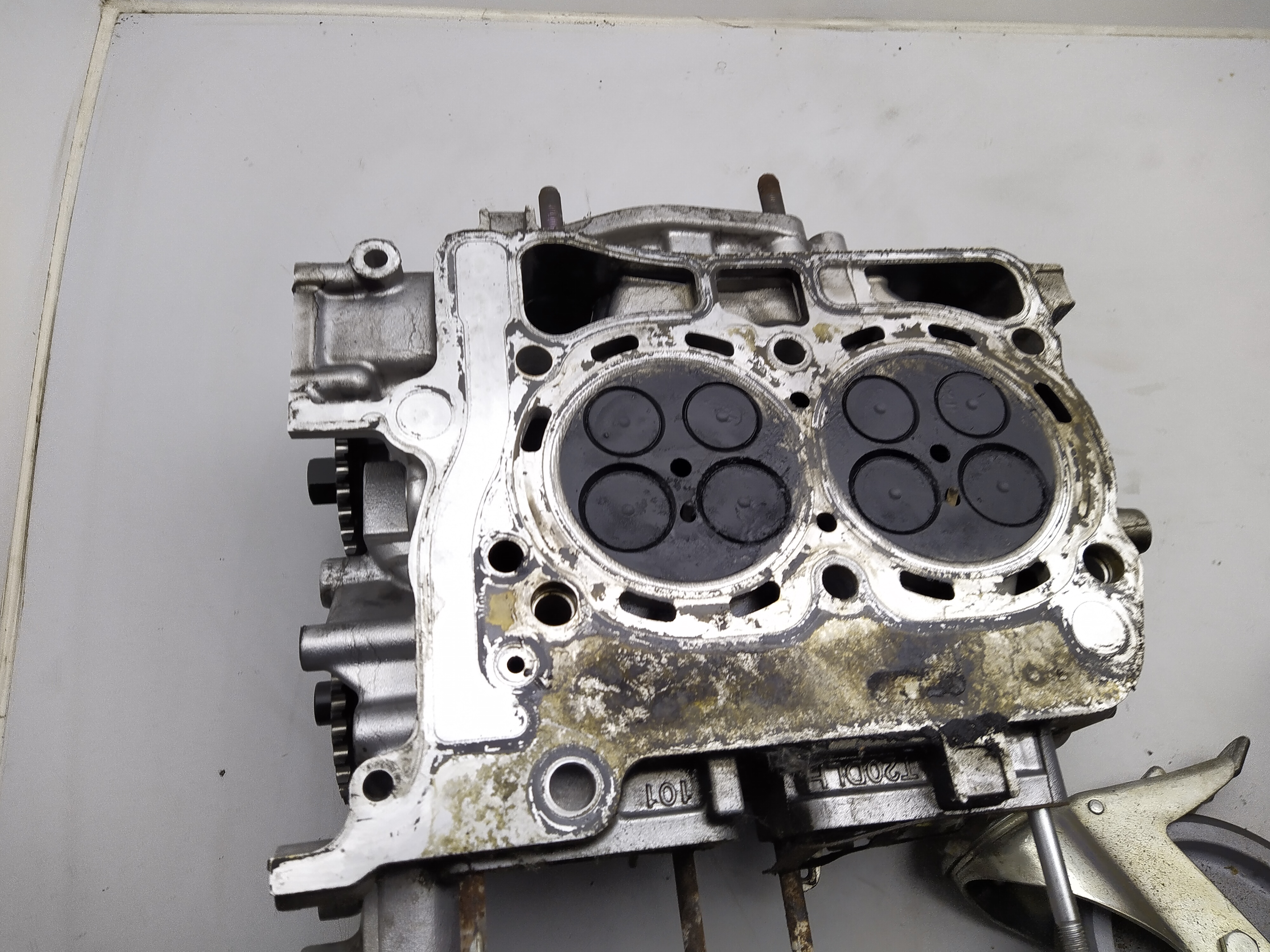 Zylinderkopf links Subaru EE20 Euro 4 Diesel Legacy Outback Forester T20D LH 101