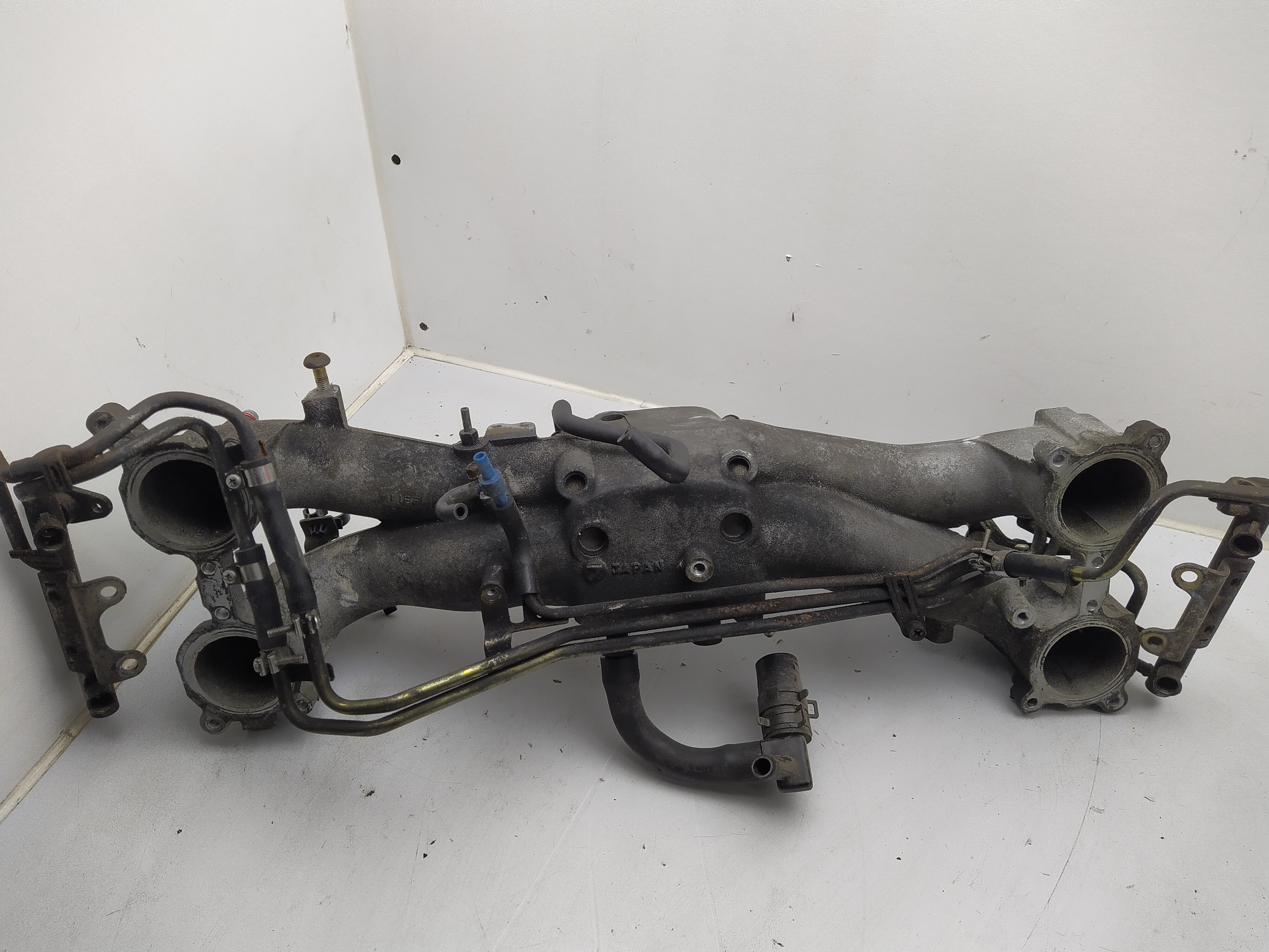Ansaugbrücke mit Fuelrail von Subaru Impreza WRX STI EJ207