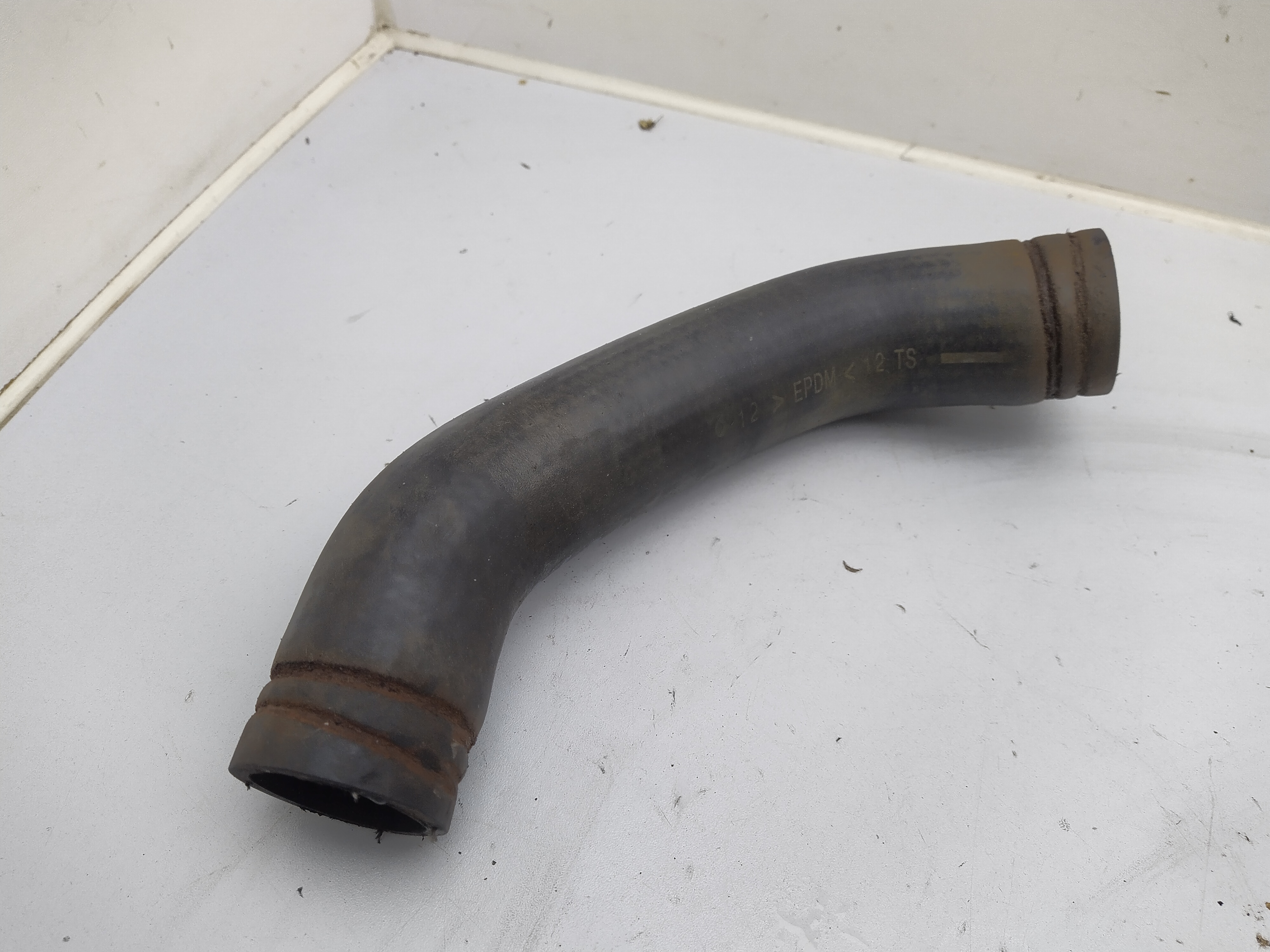 Kühlwasserschlauch unten Subaru Impreza GD GG Newage