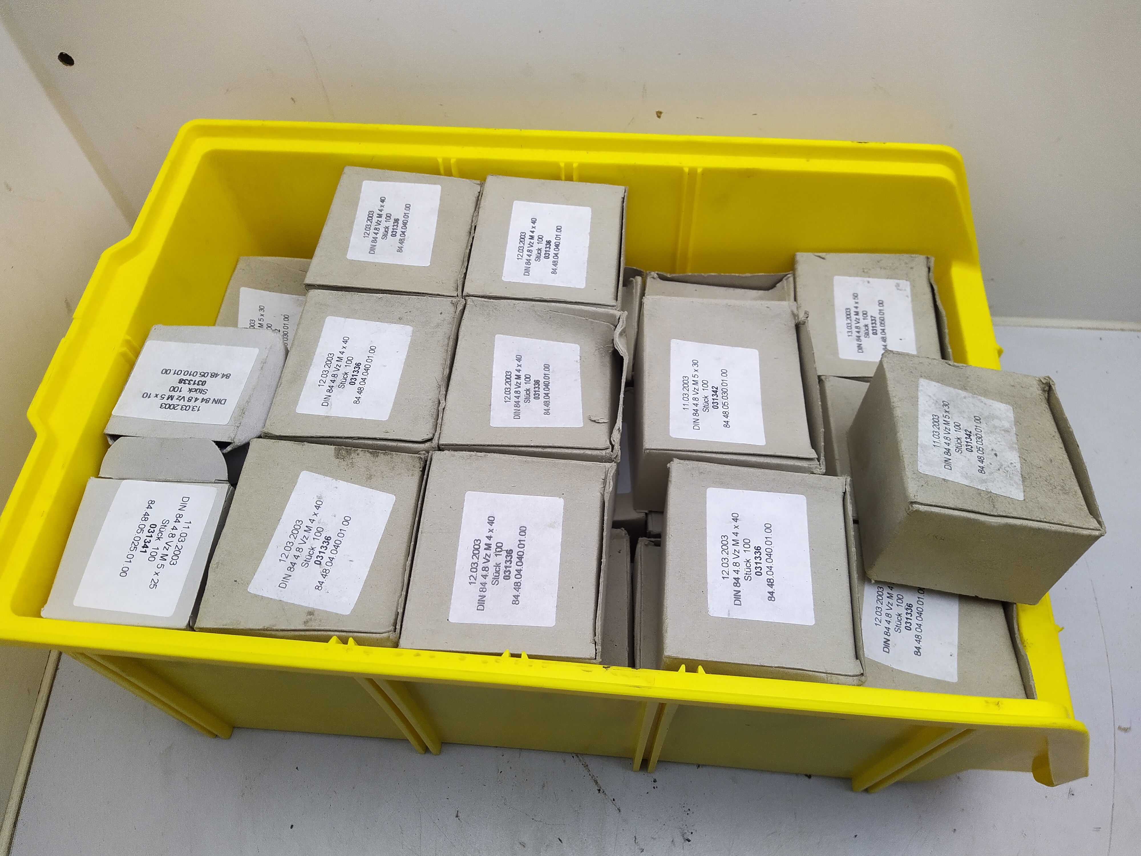 Sammlung M5 Schrauben und Mutter