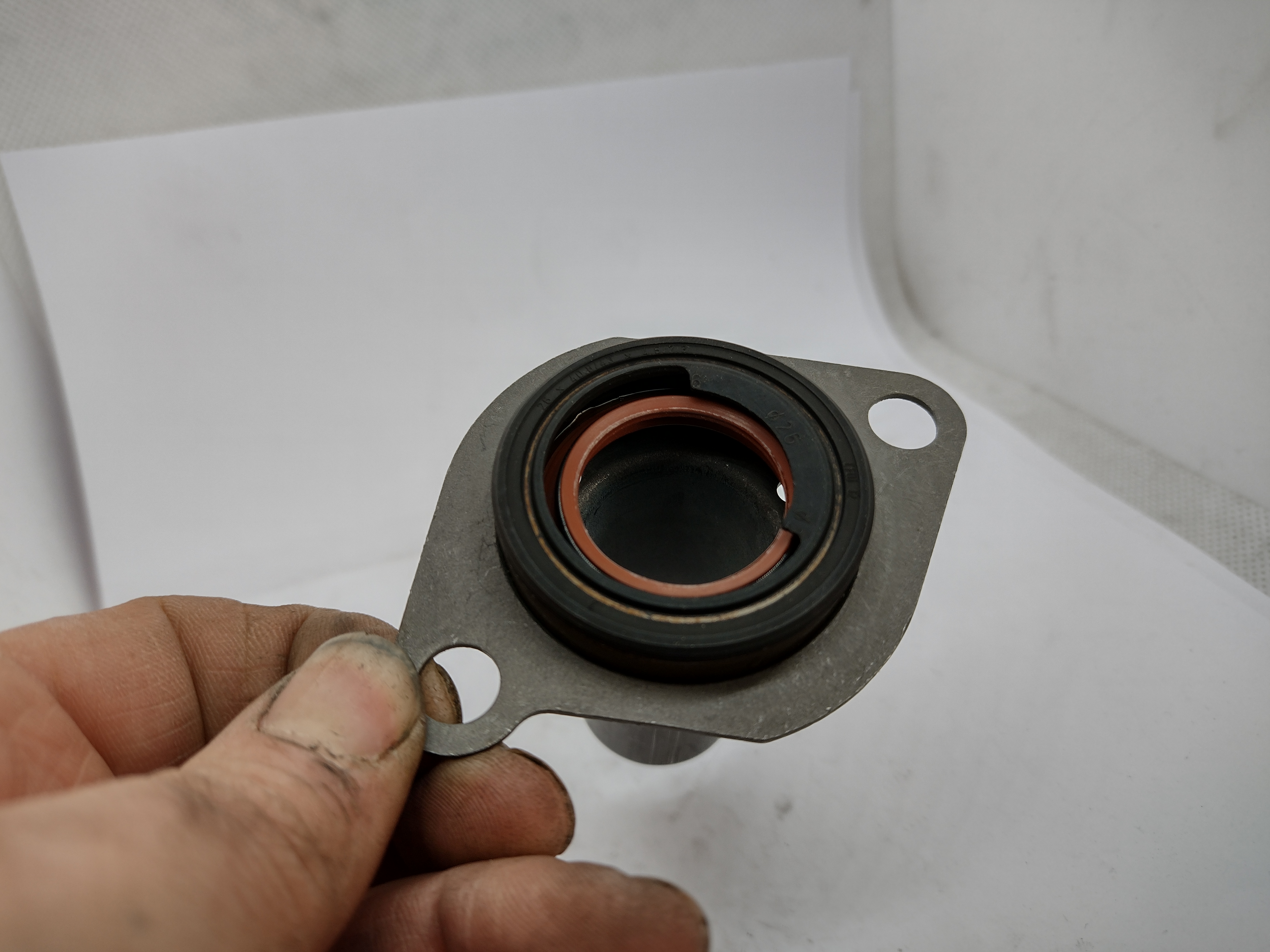 Peugeot / Citroen Führungshülse für Ausrücklager 210537 NEU NOS NEW OEM