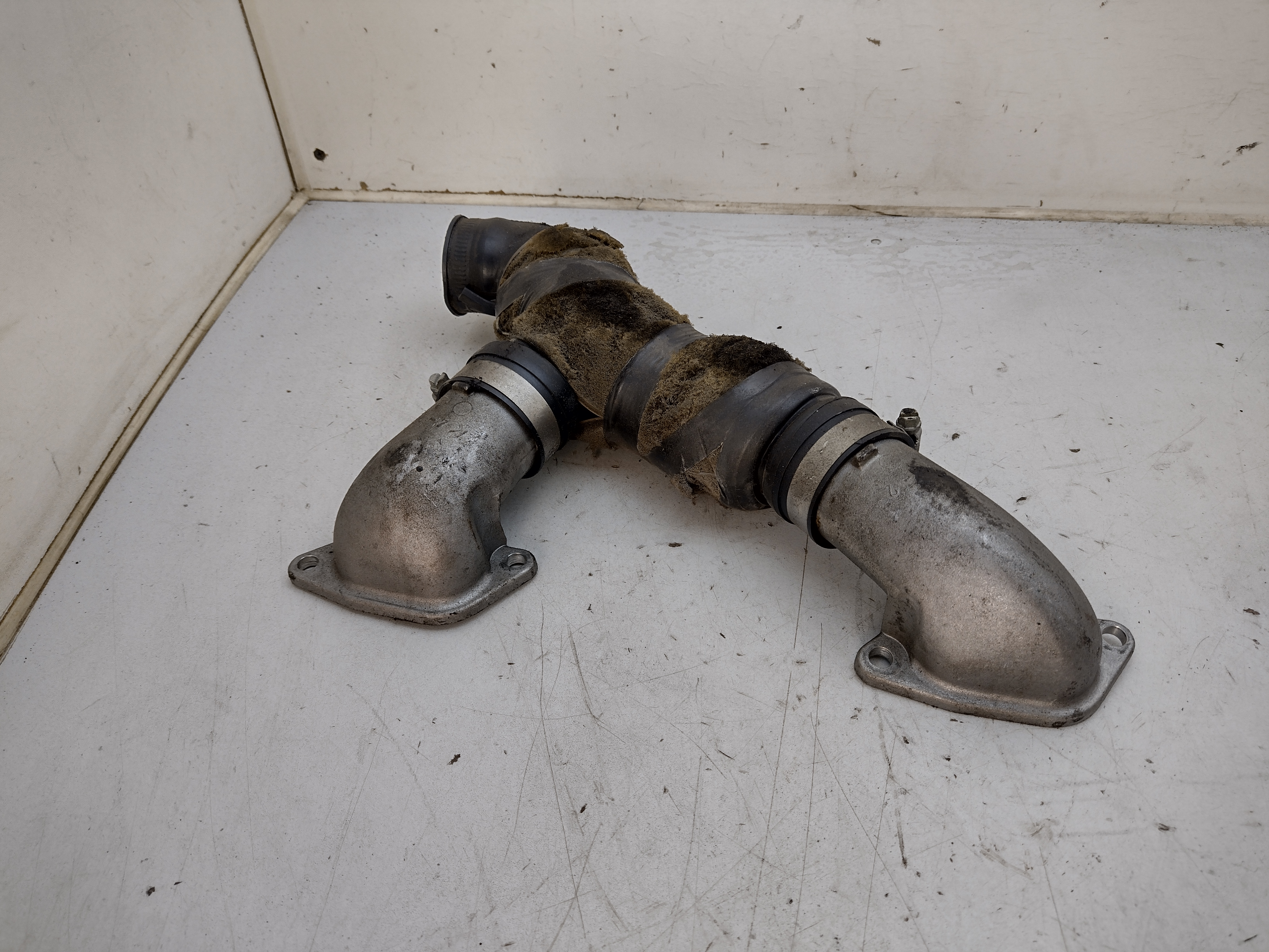 Y Pipe Schlauch zum Ladeluftkühler von Subaru Impreza WRX GD GG Newage 