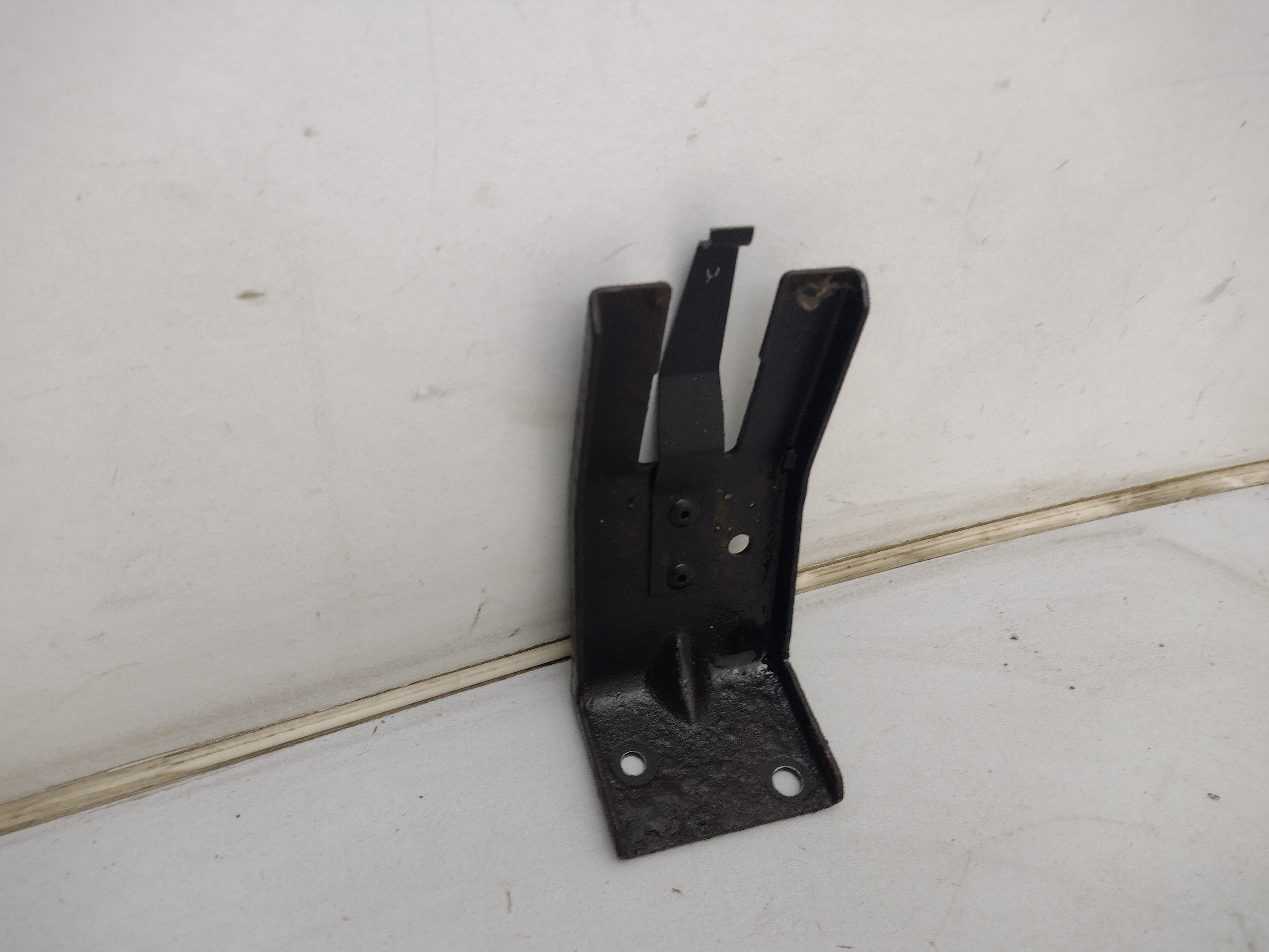 Halter für Servobehälter von Subaru Impreza GD GG Newage Bugeye