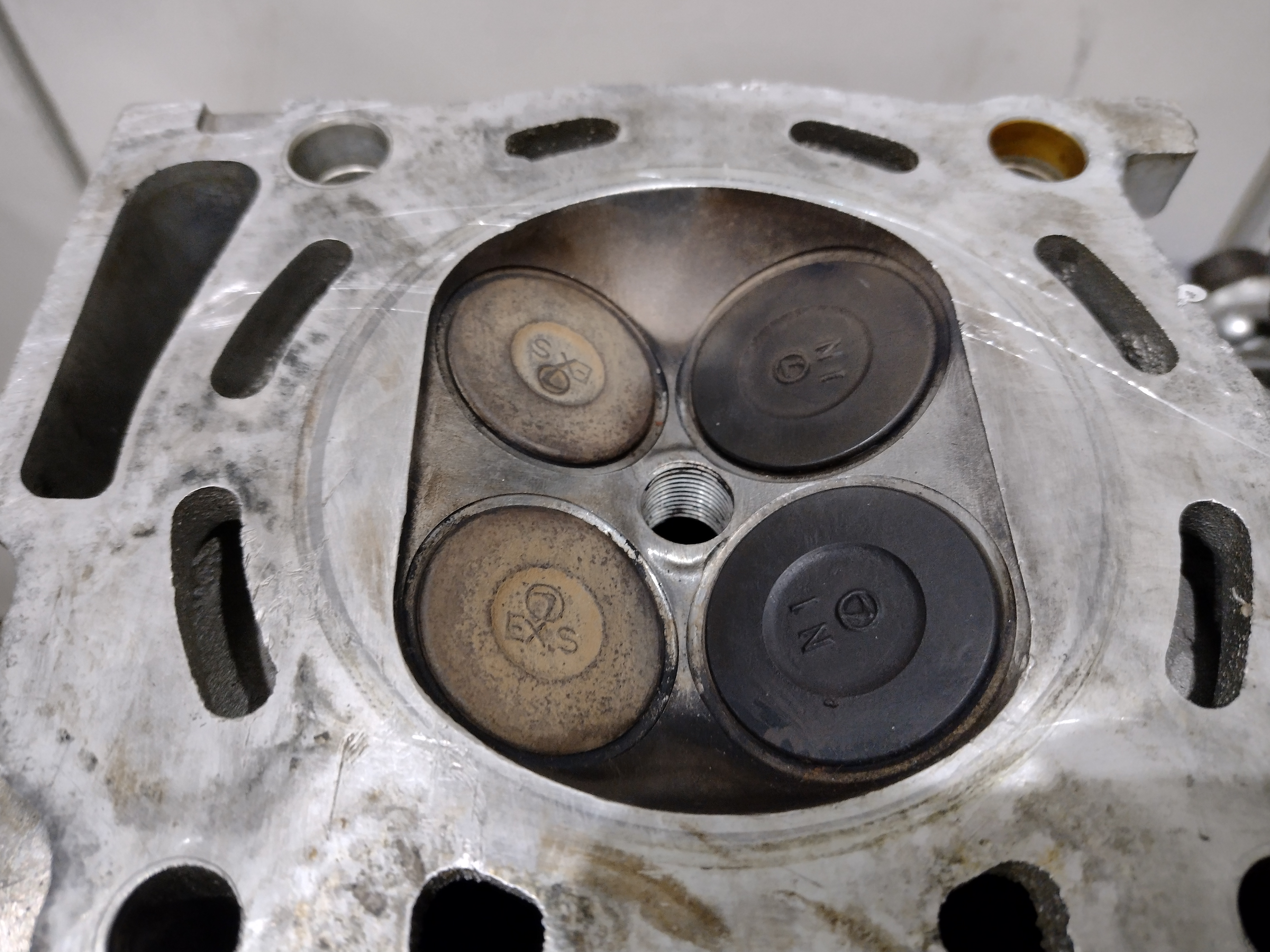 Satz Zylinderköpfe mit Nockenwellen für Subaru Impreza GT WRX V2 EJ20G Turbo