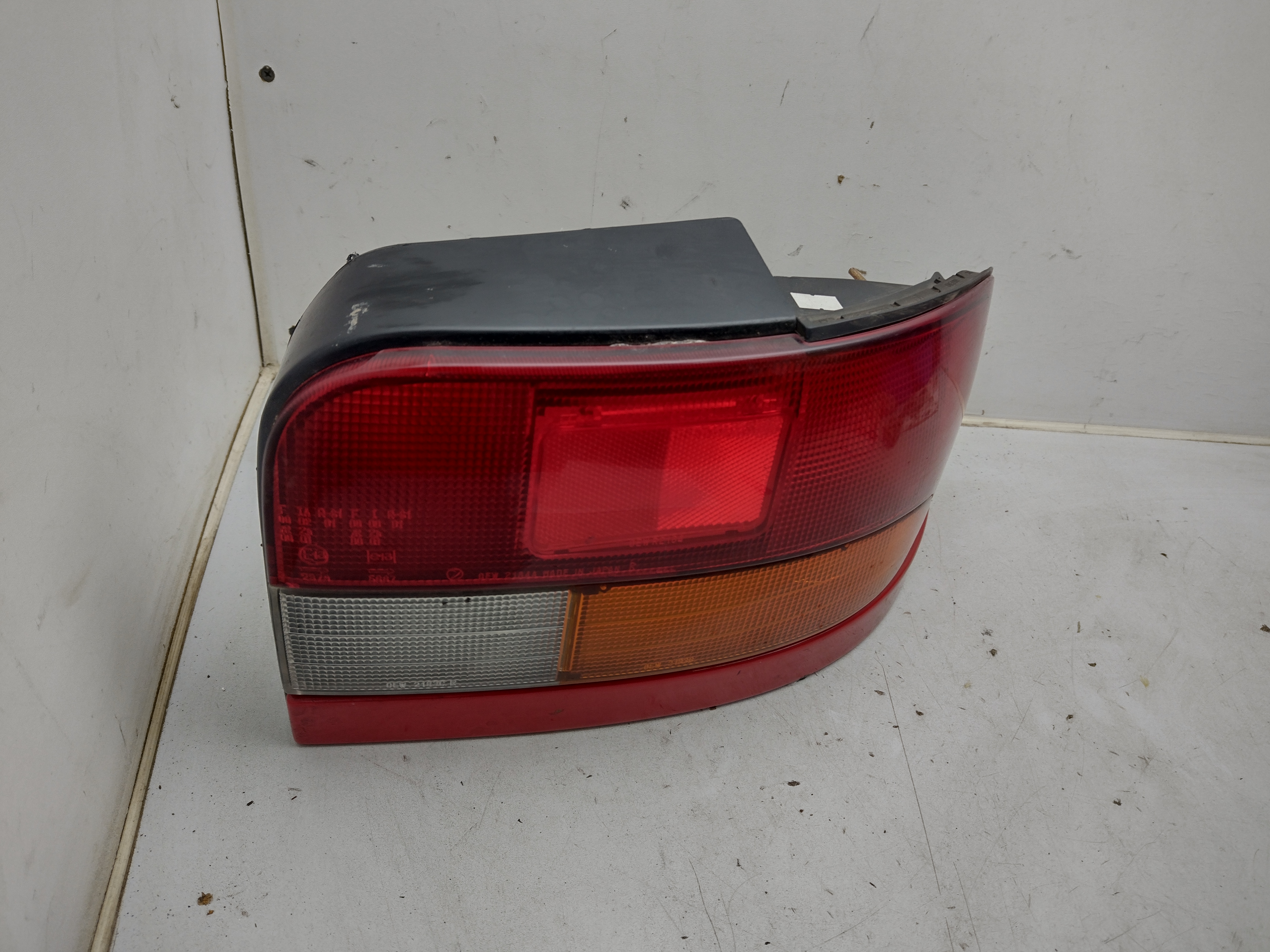 Rückleuchte Rücklicht hinten rechts von Subaru Impreza GF 93-00 Kombi