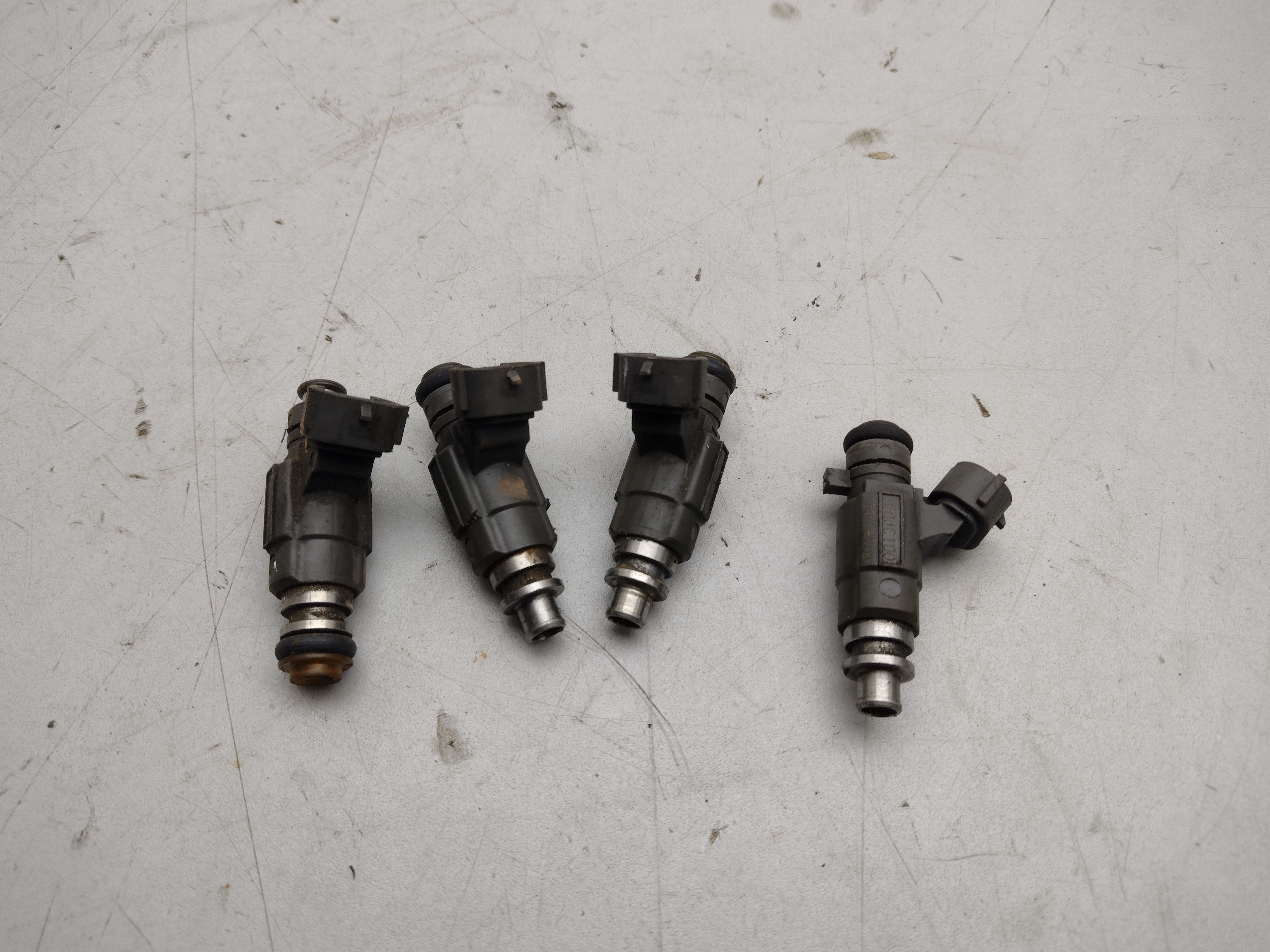 Satz Einspritzdüsen für Subaru Legacy 3 BE BH 2.0l