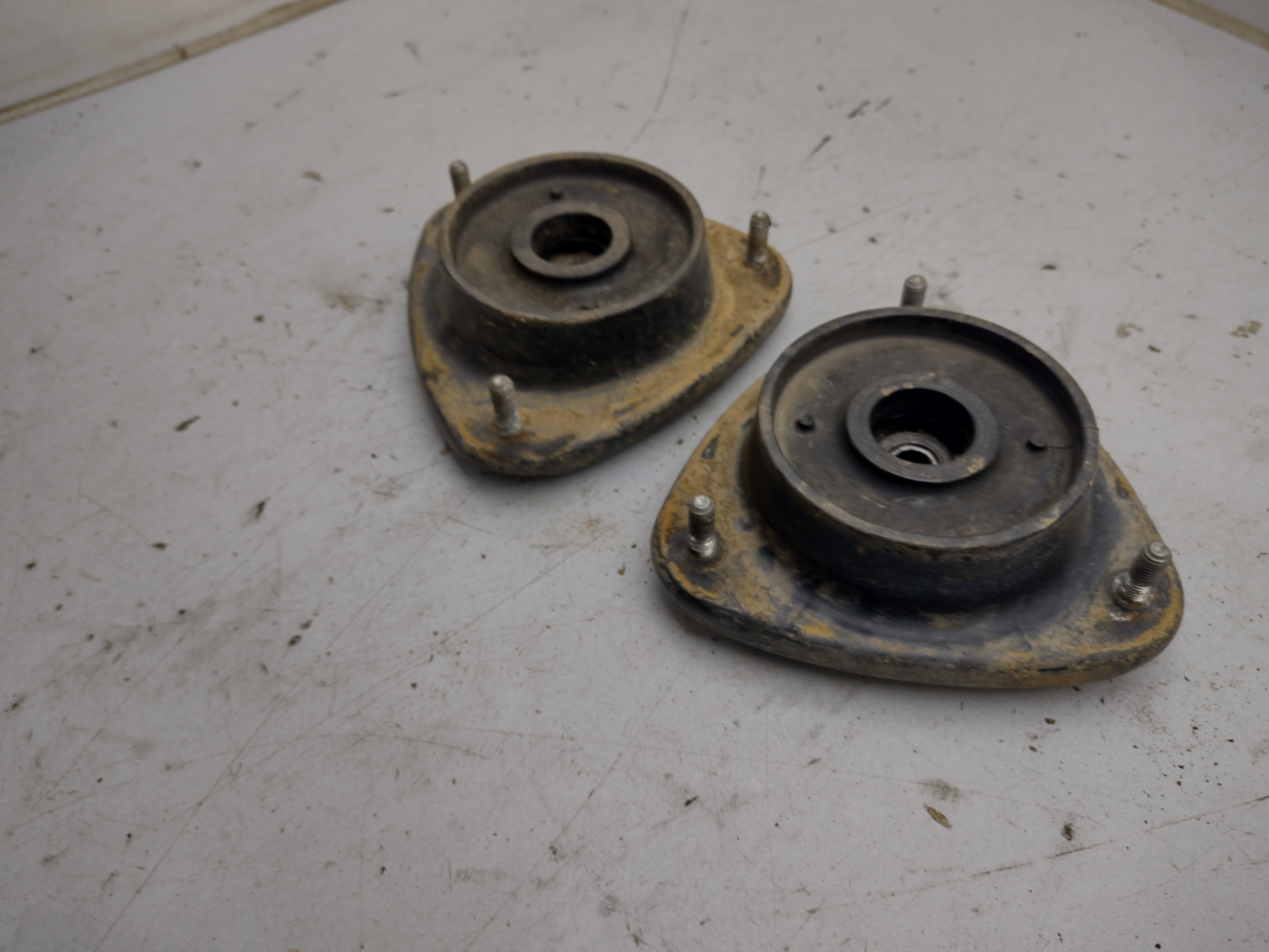 Satz STI Gruppe N Domlager vorne für Subaru Impreza GC GF GD GG 01-08