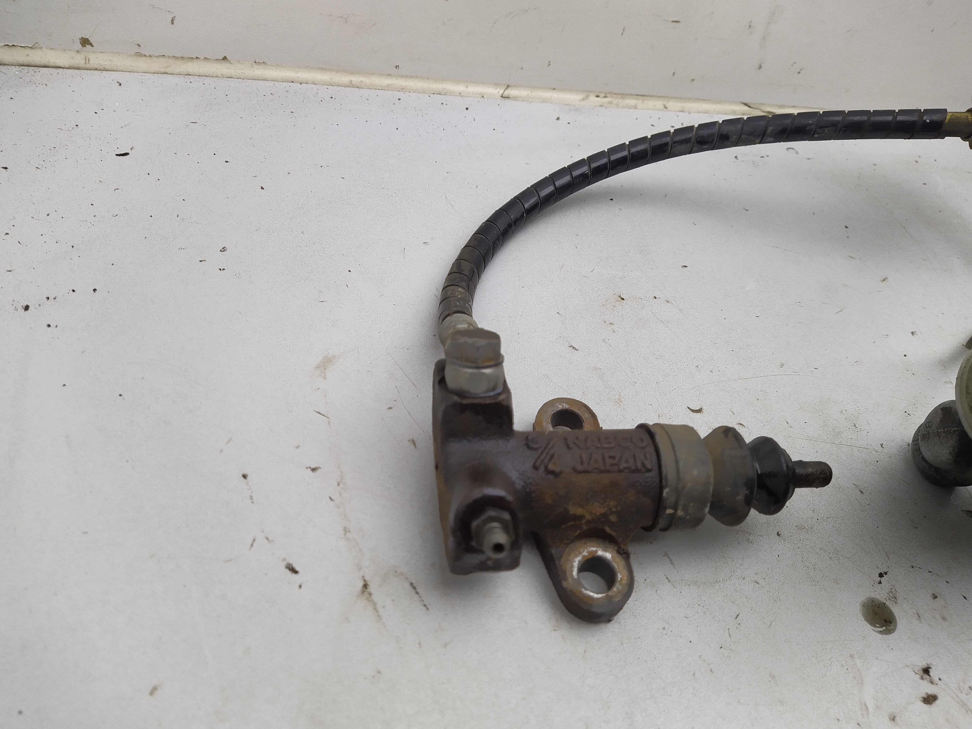Hydraulische Kupplungseinheit von einen Subaru Impreza GD GG Nehmer- und Geberzylinder