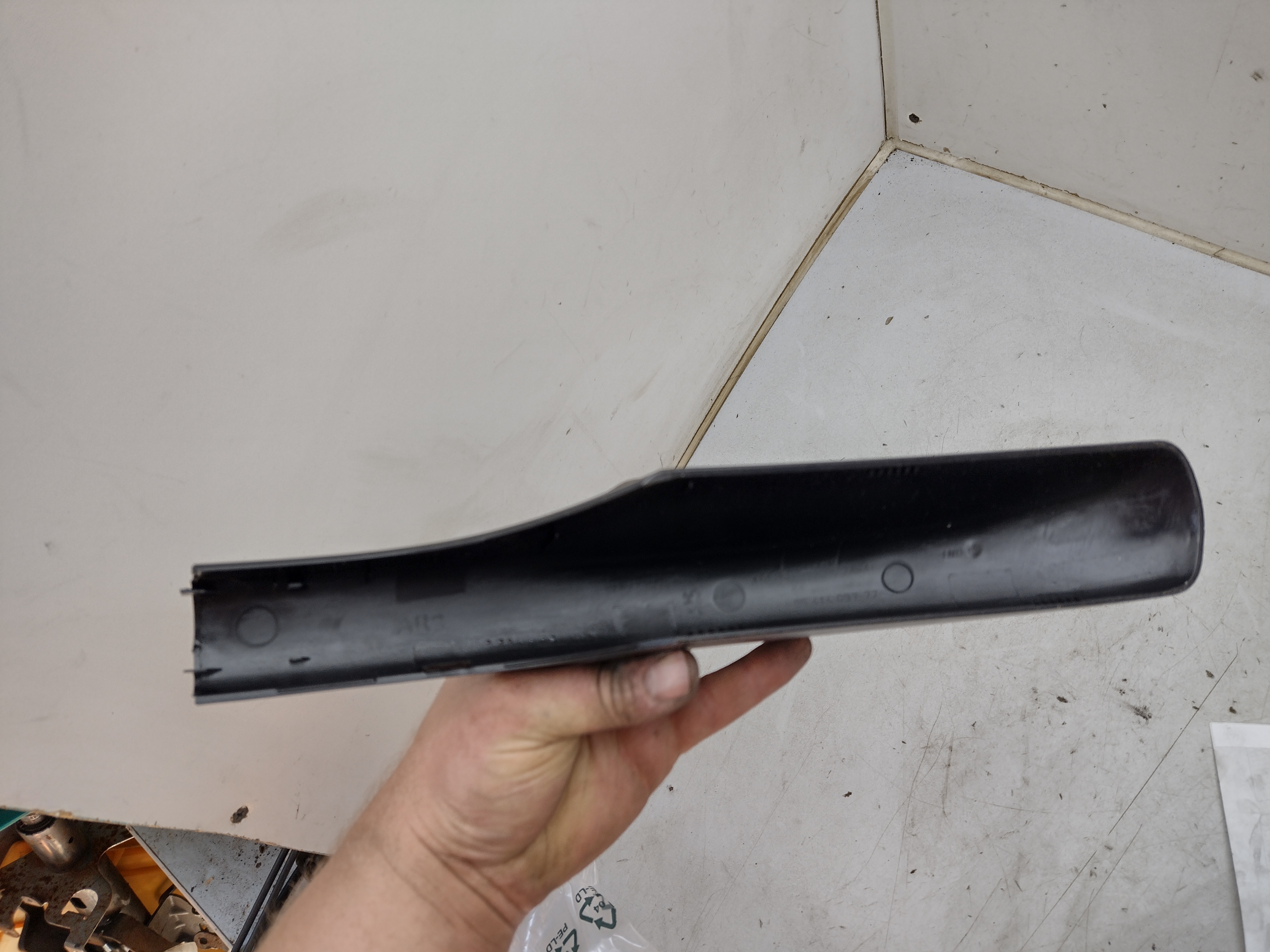 Peugeot / Citroen Abdeckung Dachrehling 836164 NOS NEW OEM