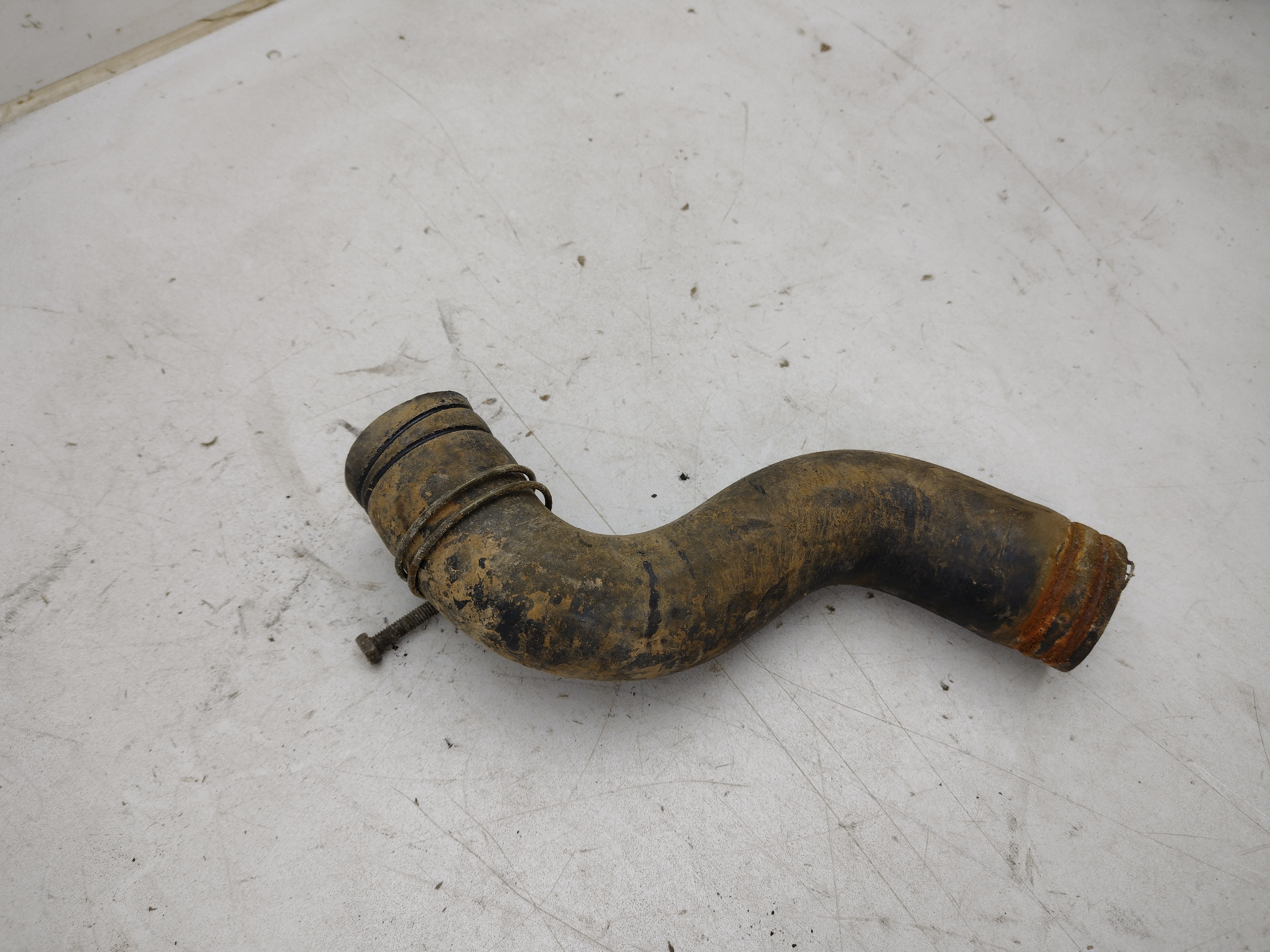 Oberer Kühlwasserschlauch von Subaru Impreza GC8 GF8