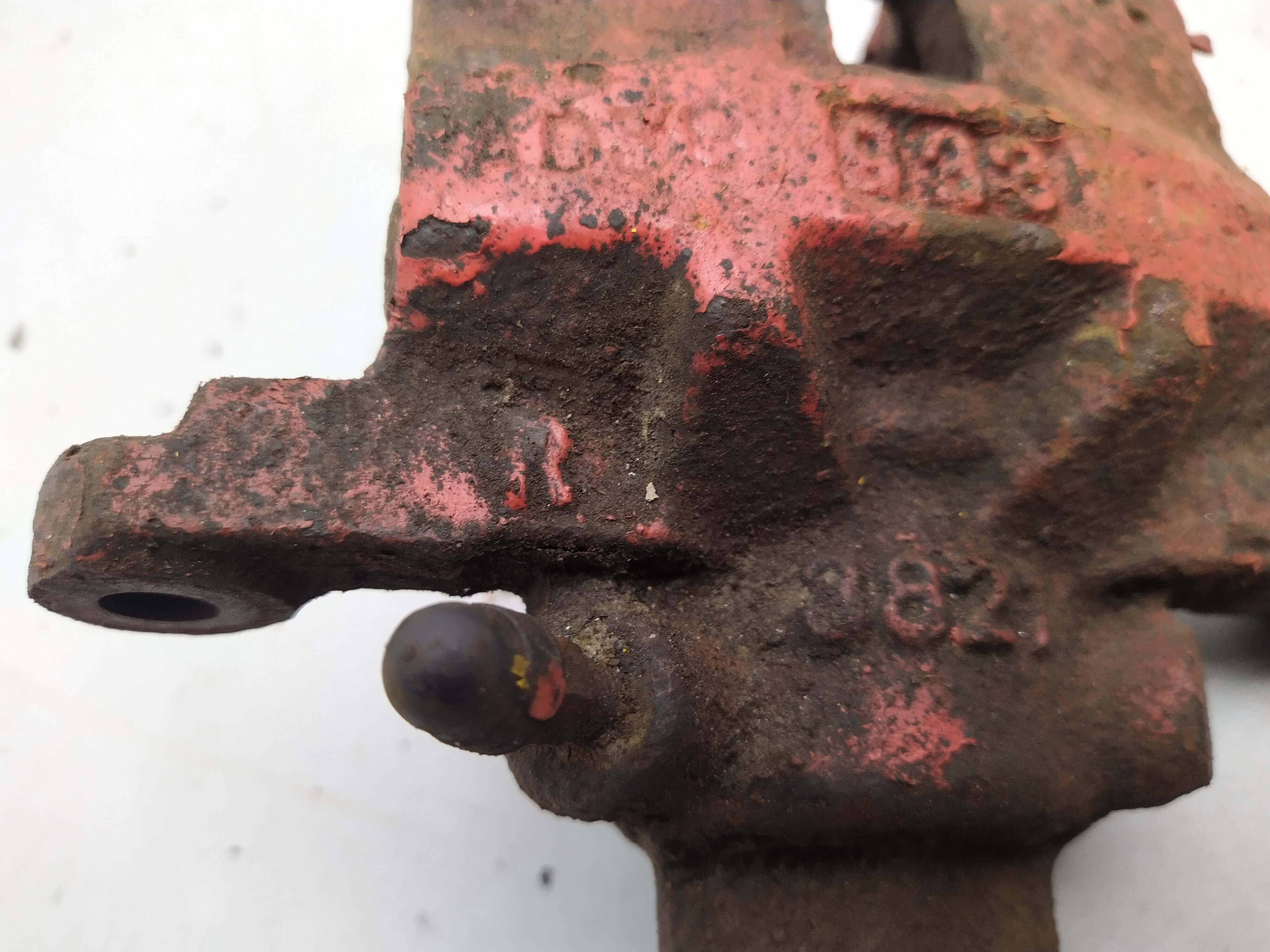 Bremssattel hinten rechts  Subaru D38 933 3821