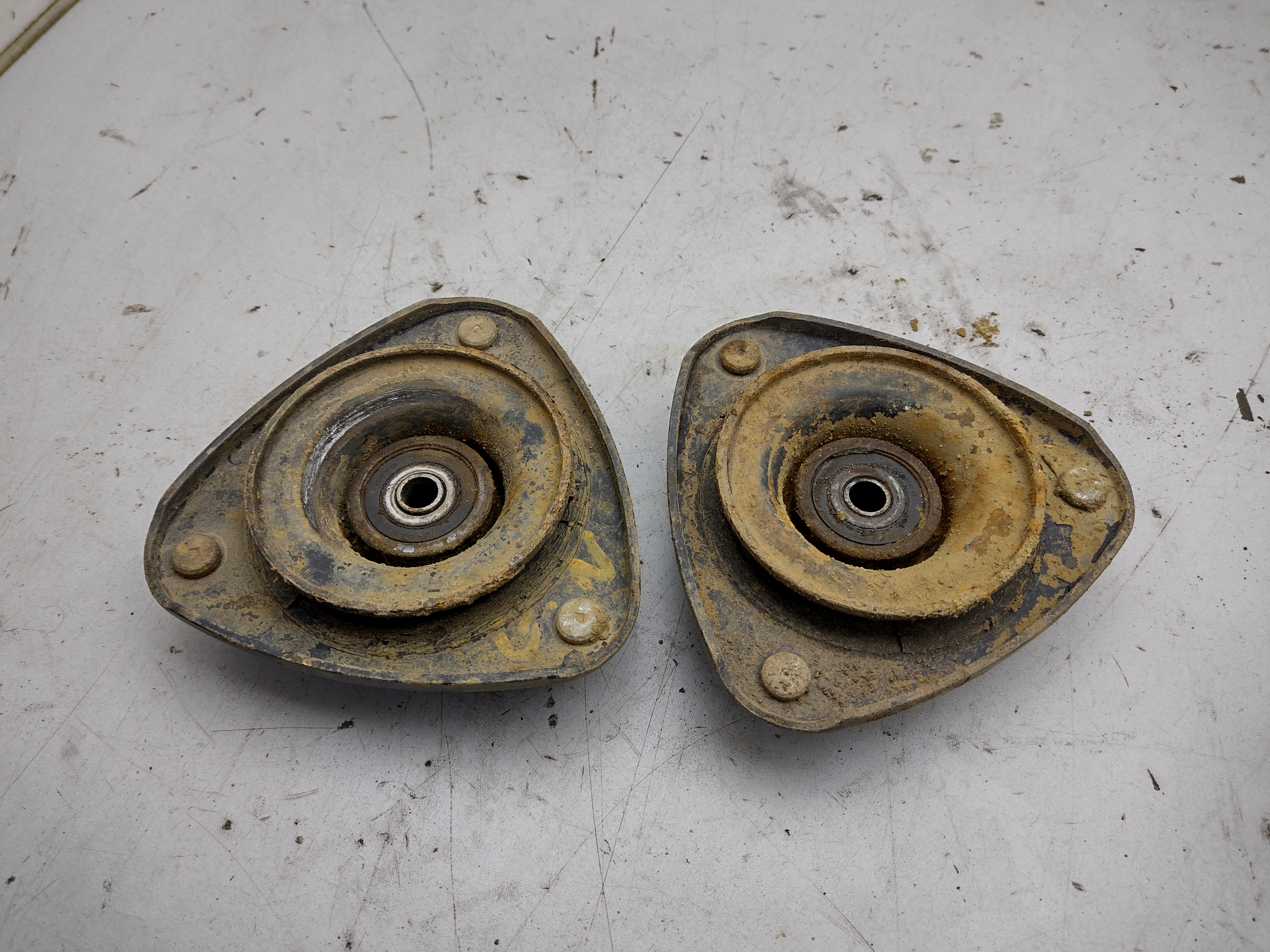 Satz STI Gruppe N Domlager vorne für Subaru Impreza GC GF GD GG 01-08