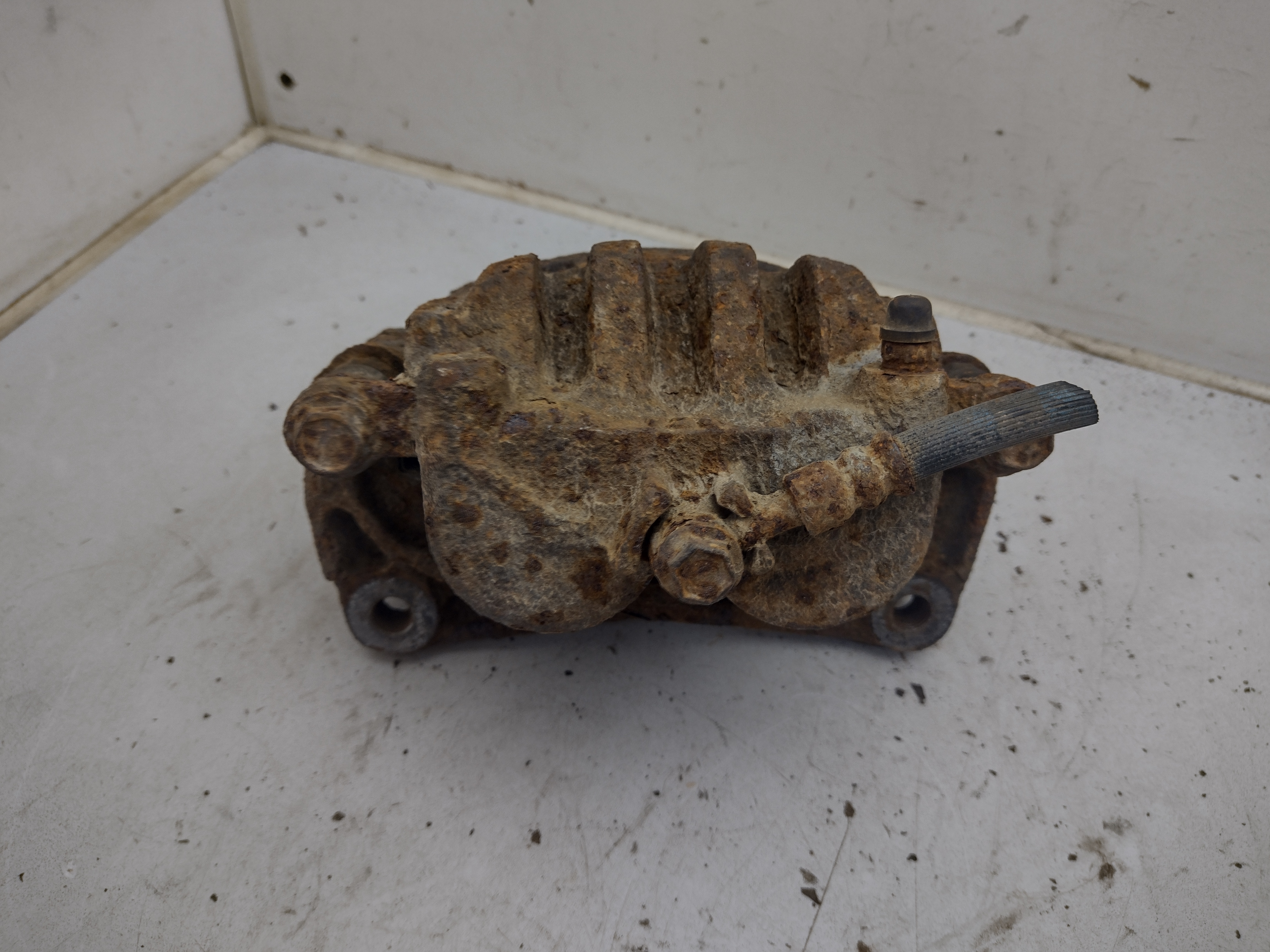 Bremssattel vorne links 2 Kolben für Subaru Legacy Outback 2.5 3.0 BE BG