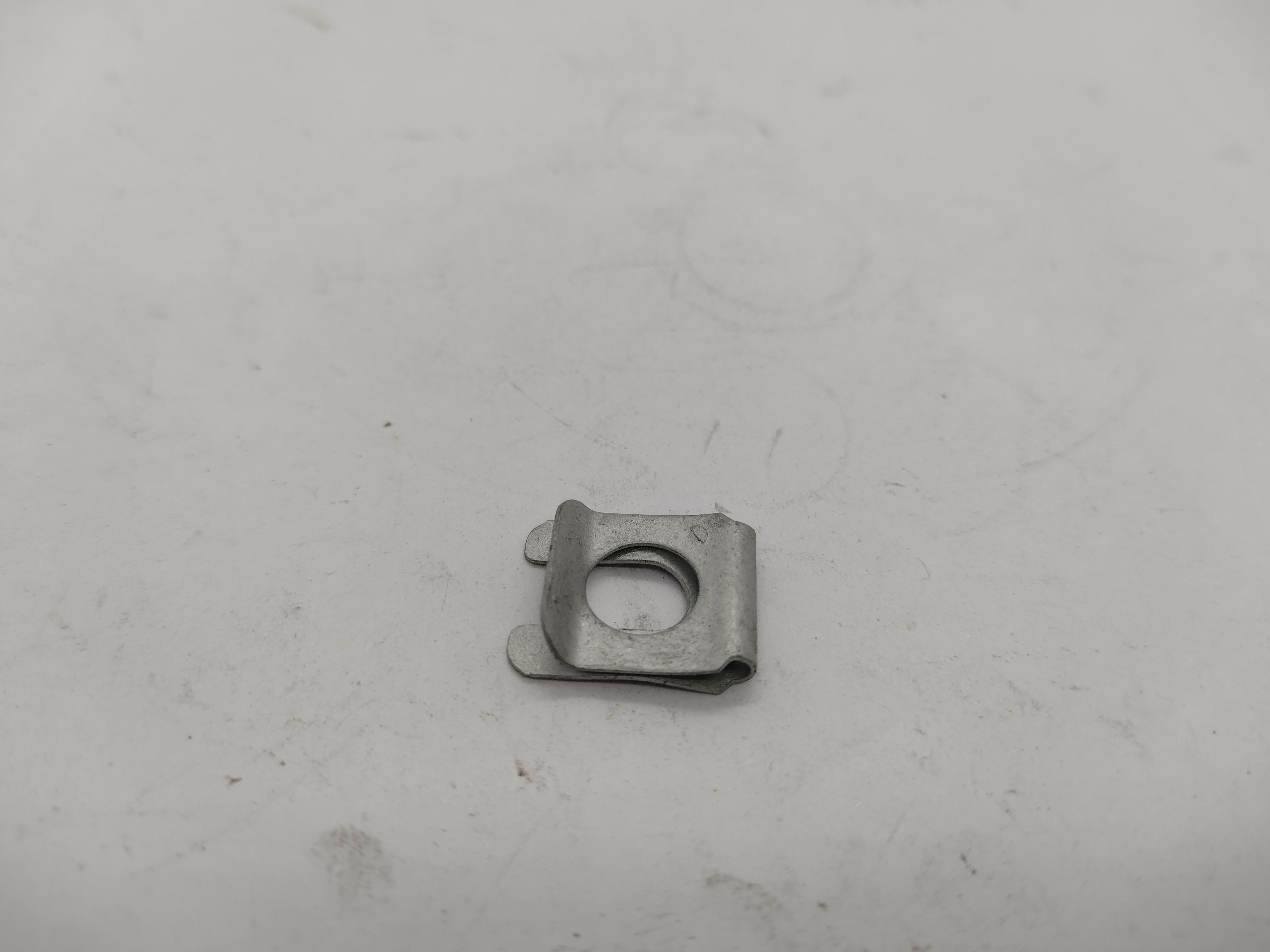Peugeot / Citroen Befestigungsklammer, Lüfterrad 125462 NEU NOS NEW OEM