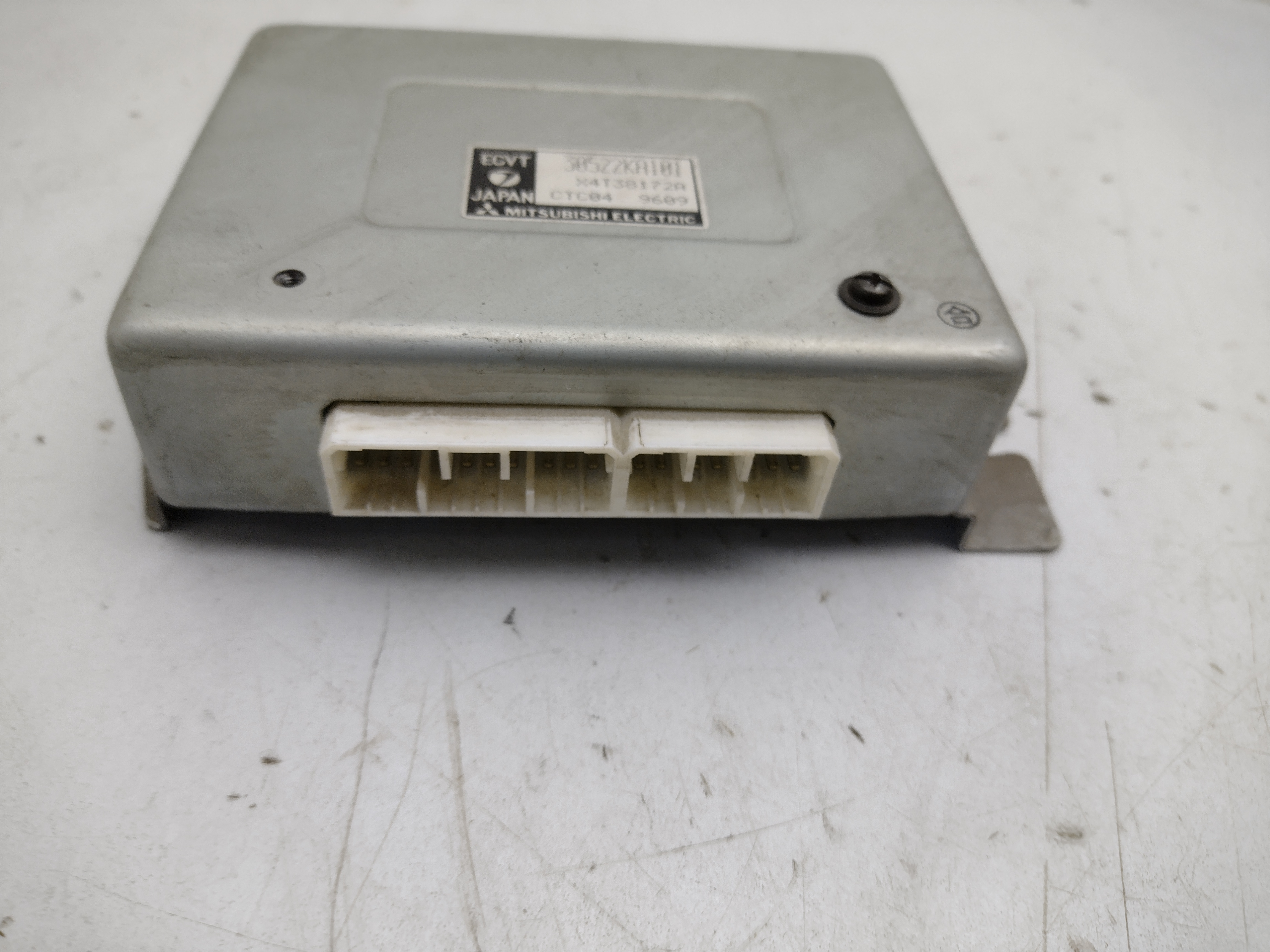 ECVT Steuergerät 30522KA101 für Subaru Justy