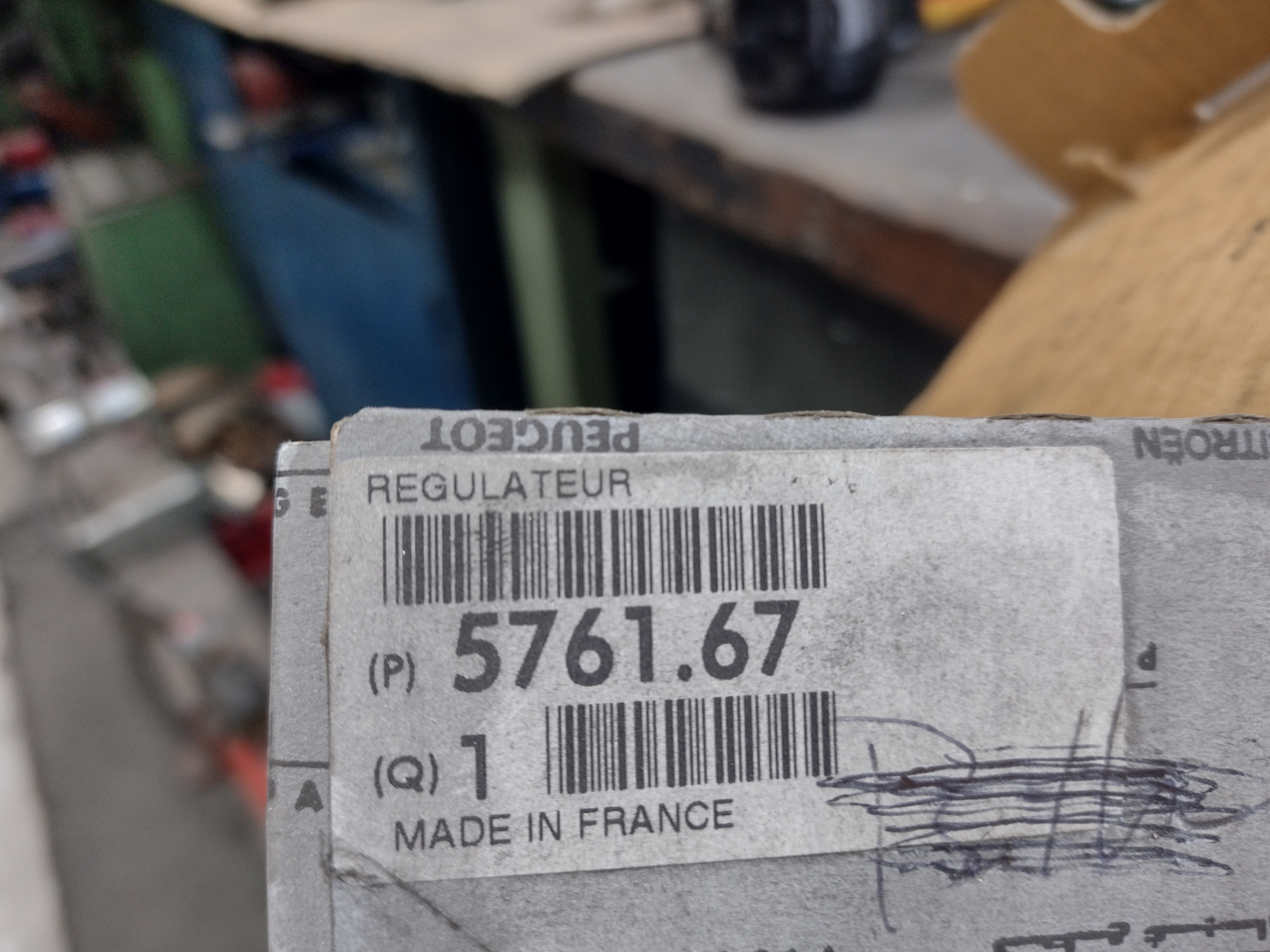 Peugeot Generatorregler Lichtmaschinenregler 576167 NEU NOS NEW