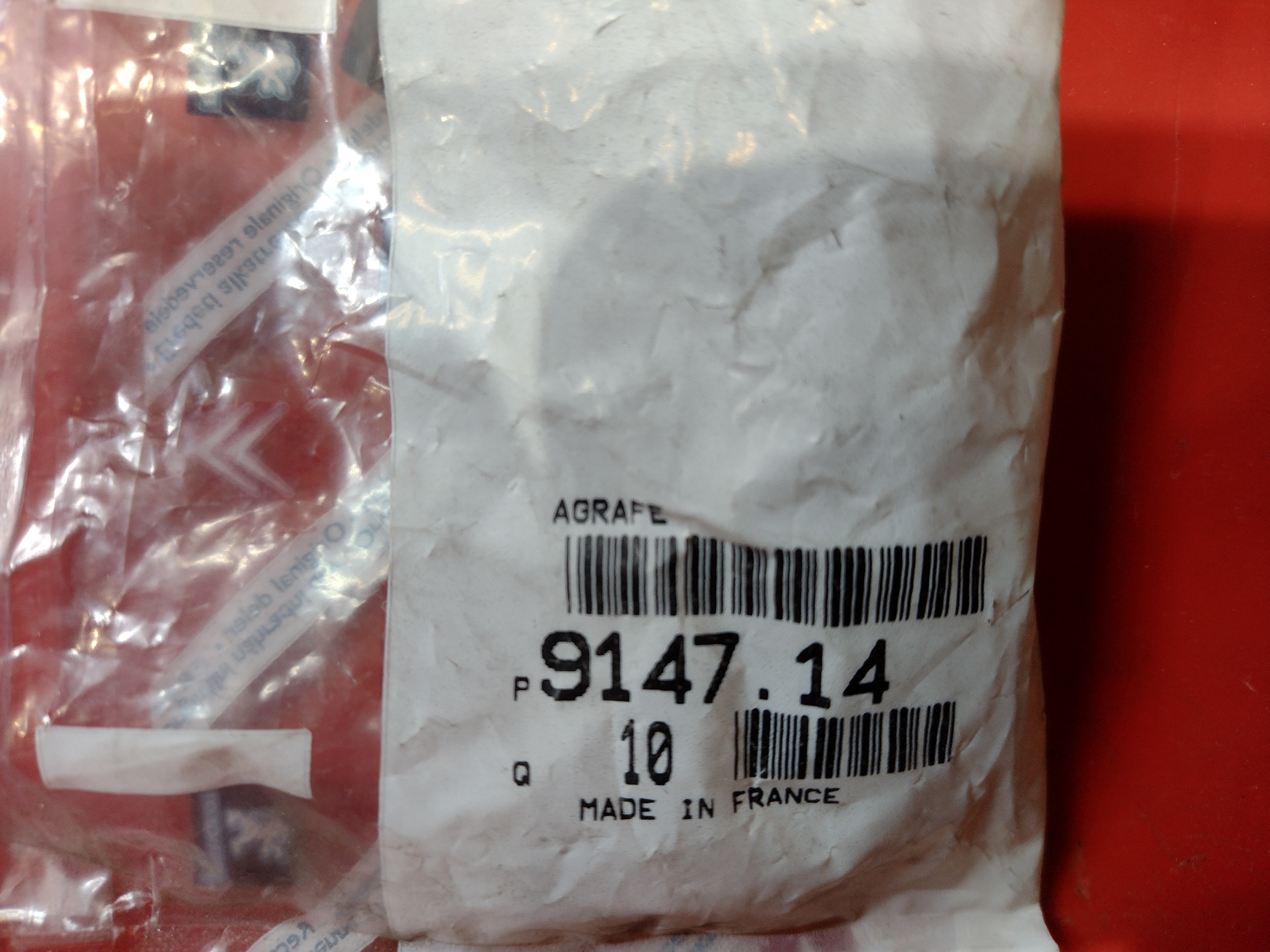 Citroen / Peugeot TÜRBETÄTIGUNGSSTREBENKLAMMER 914714 NEU NOS NEW