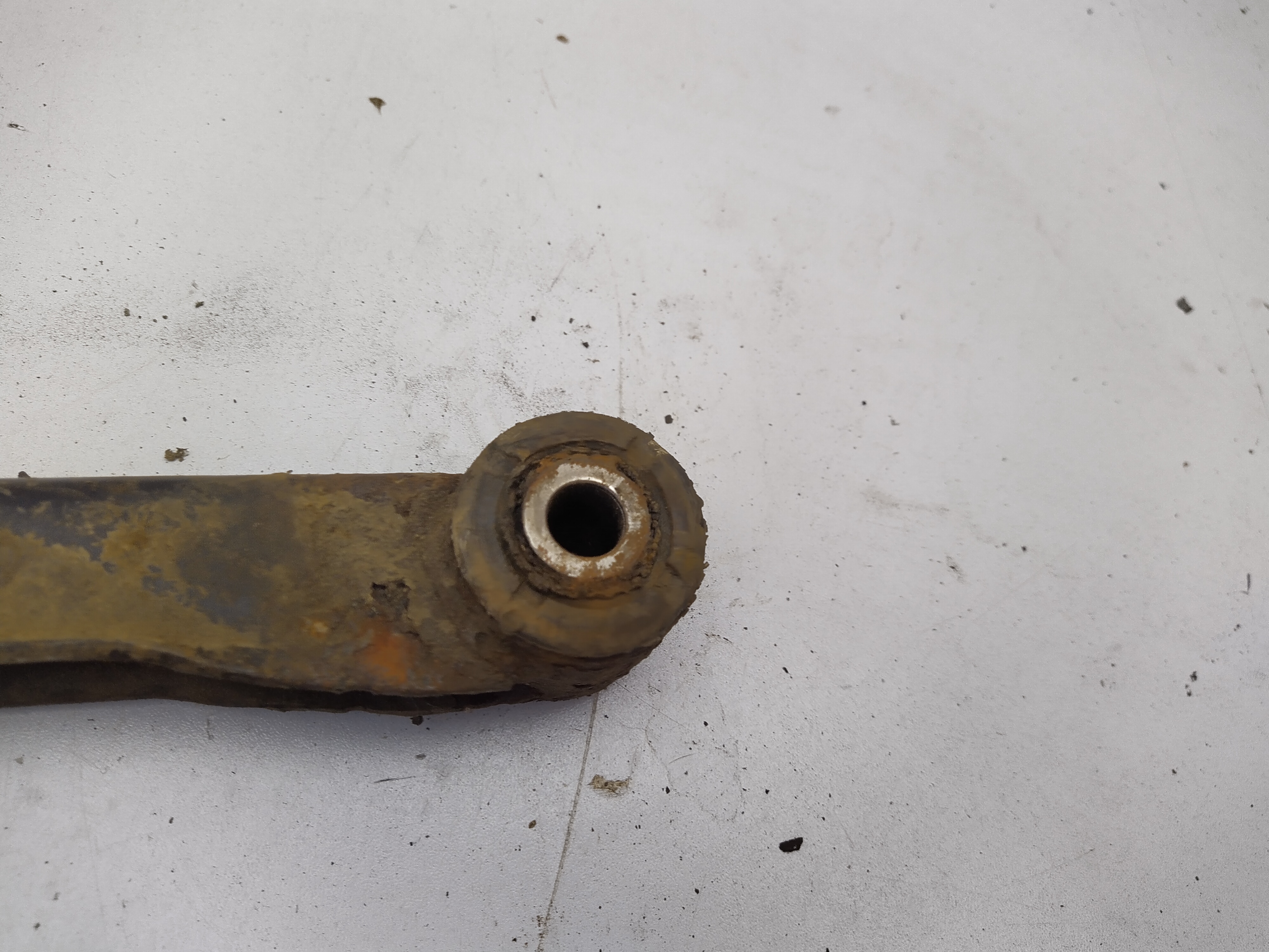 Querlenker hinten U Form passend für Subaru Impreza 