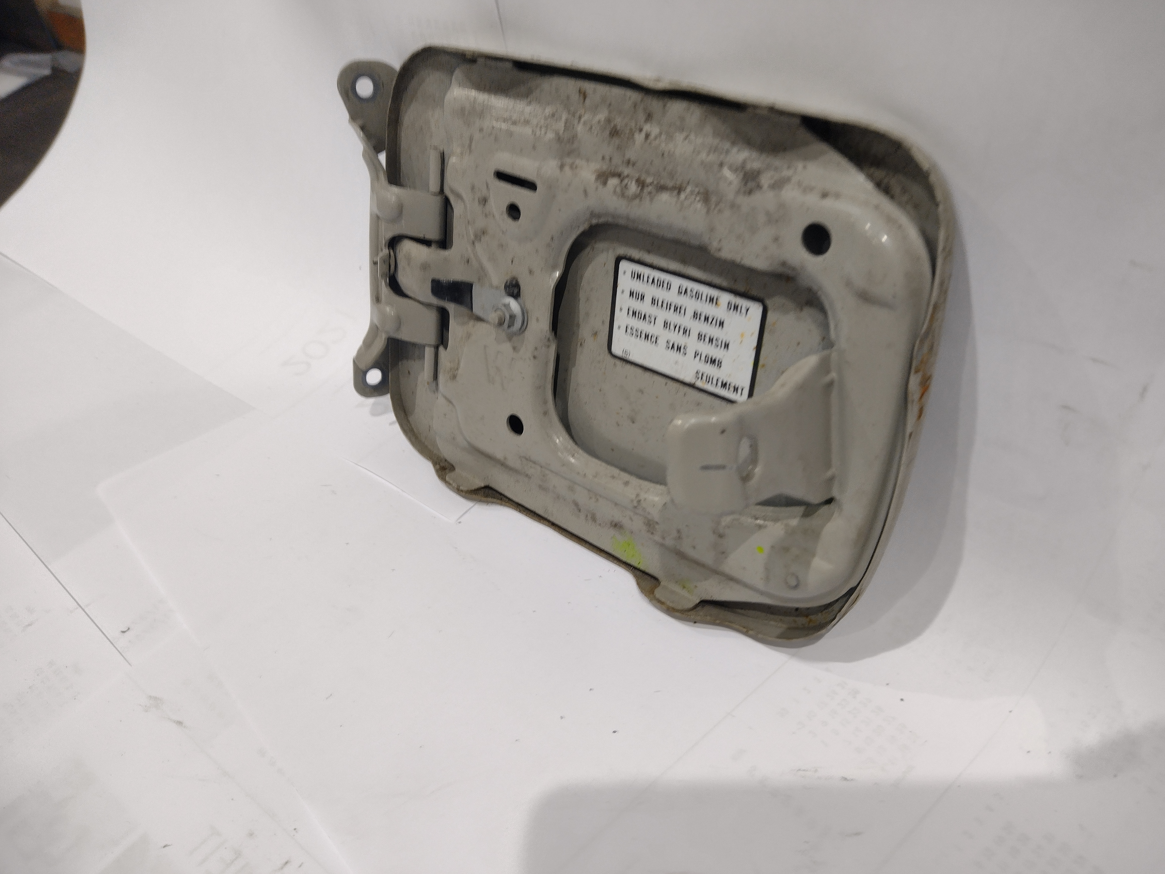 Tankdeckel Tankklappe für Subaru Outback H6 Legacy BE BH