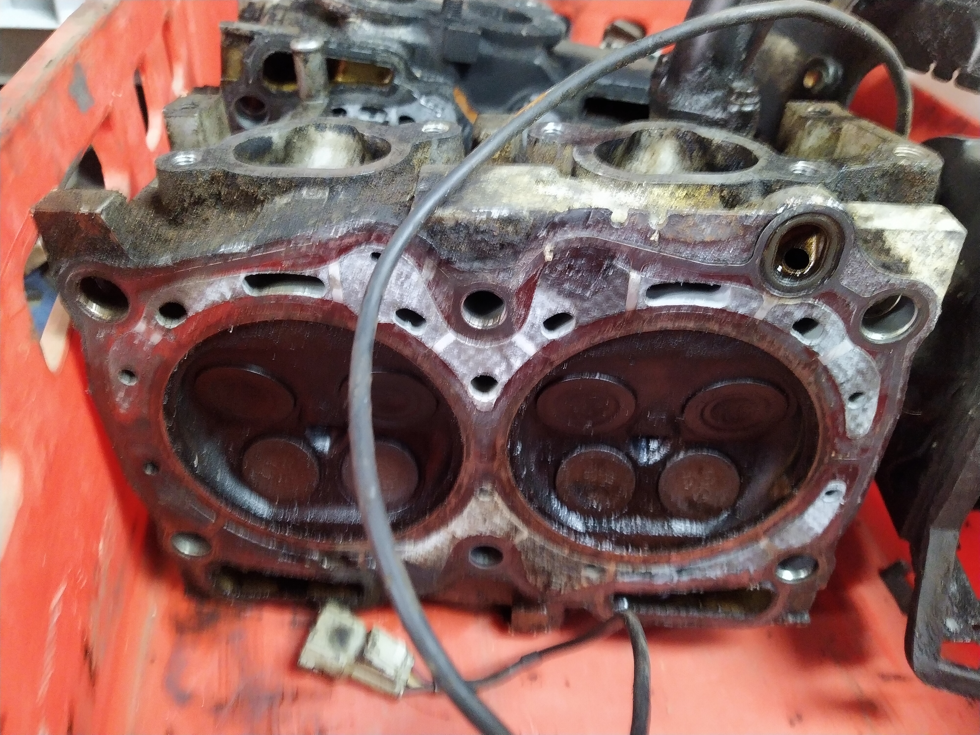 Satz Zylinderköpfe Subaru Legacy BC BJF EJ20 116 PS