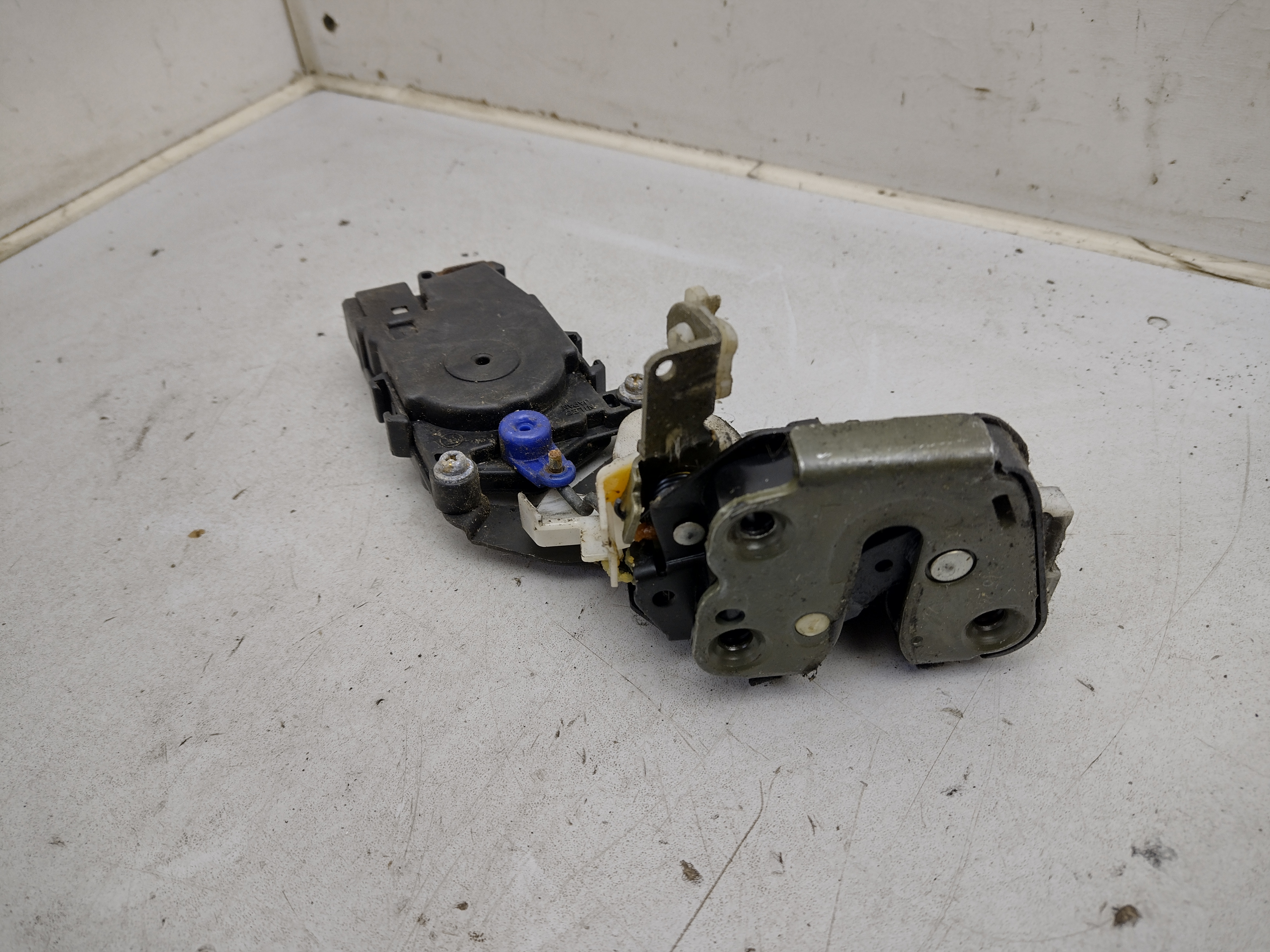 Türschloss hinten links von Subaru Impreza GC GF 93-00