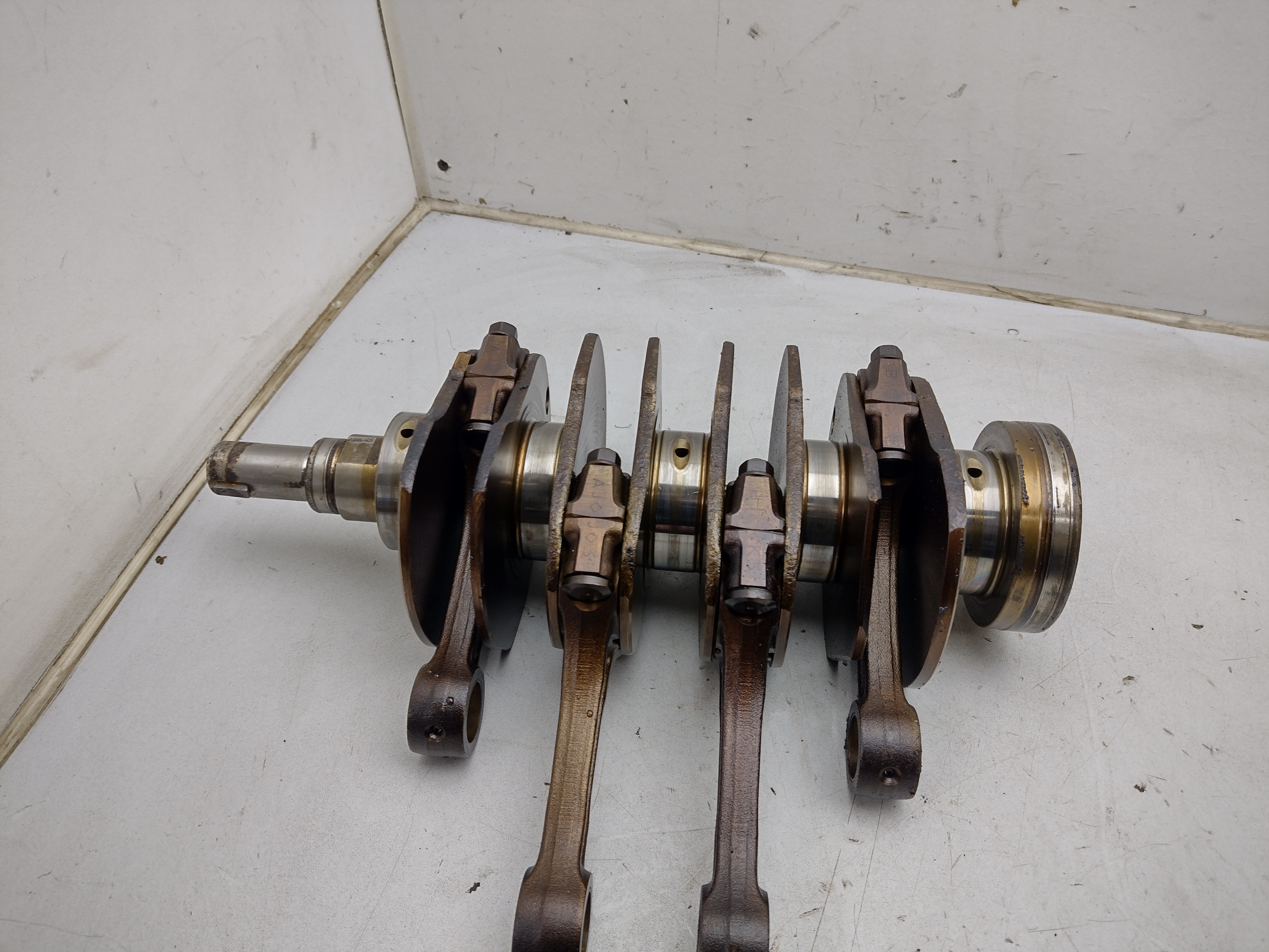 Kurbelwelle mit Pleuel EJ205 für Subaru Impreza GT GC8 GF8 98-00