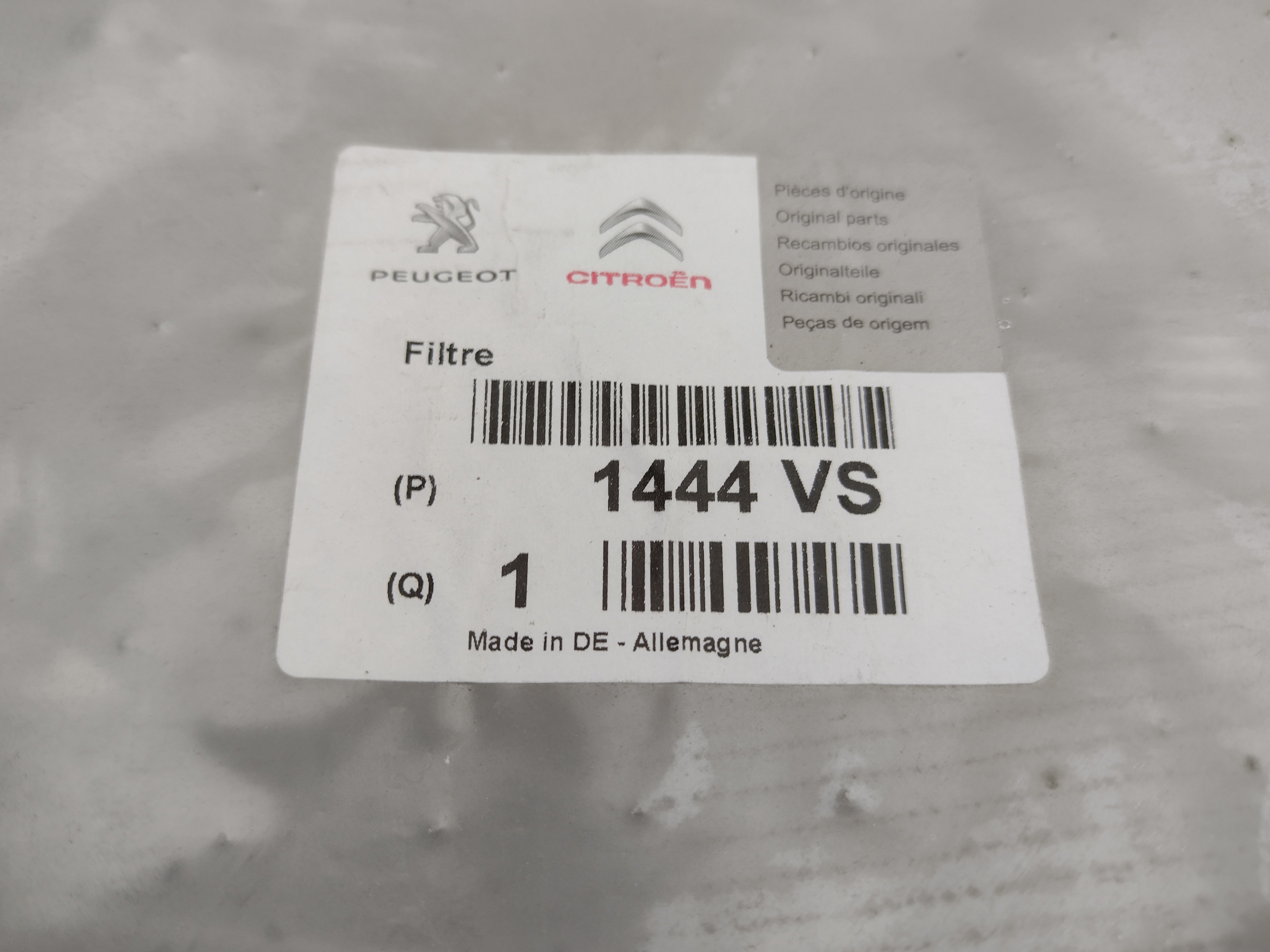 Peugeot 206 / Citroen XSARA Luftfilter 1444VS NOS NEW