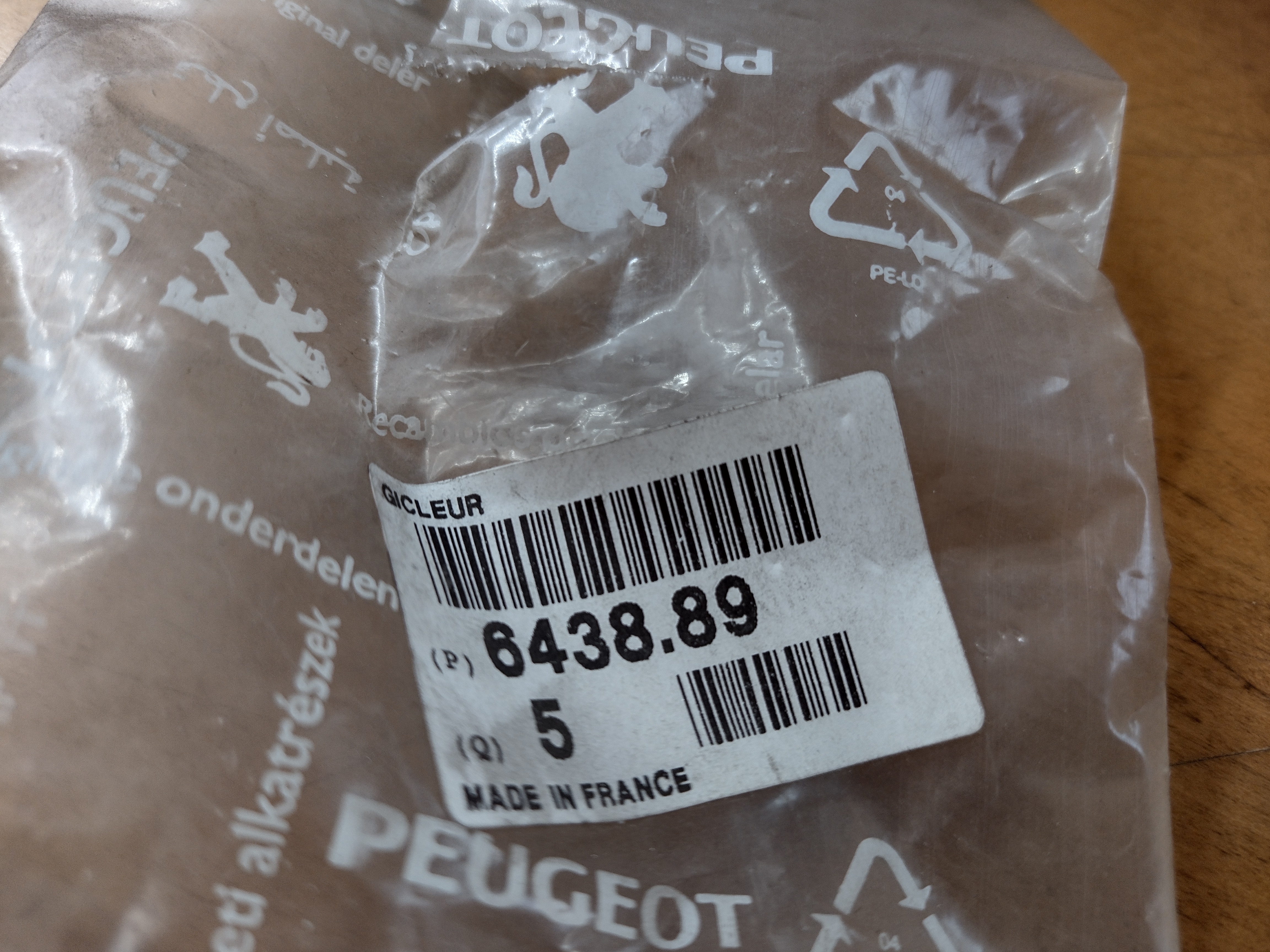 Peugeot 405 605 Scheibenwaschdüse 643889 NEU NOS NEW OEM