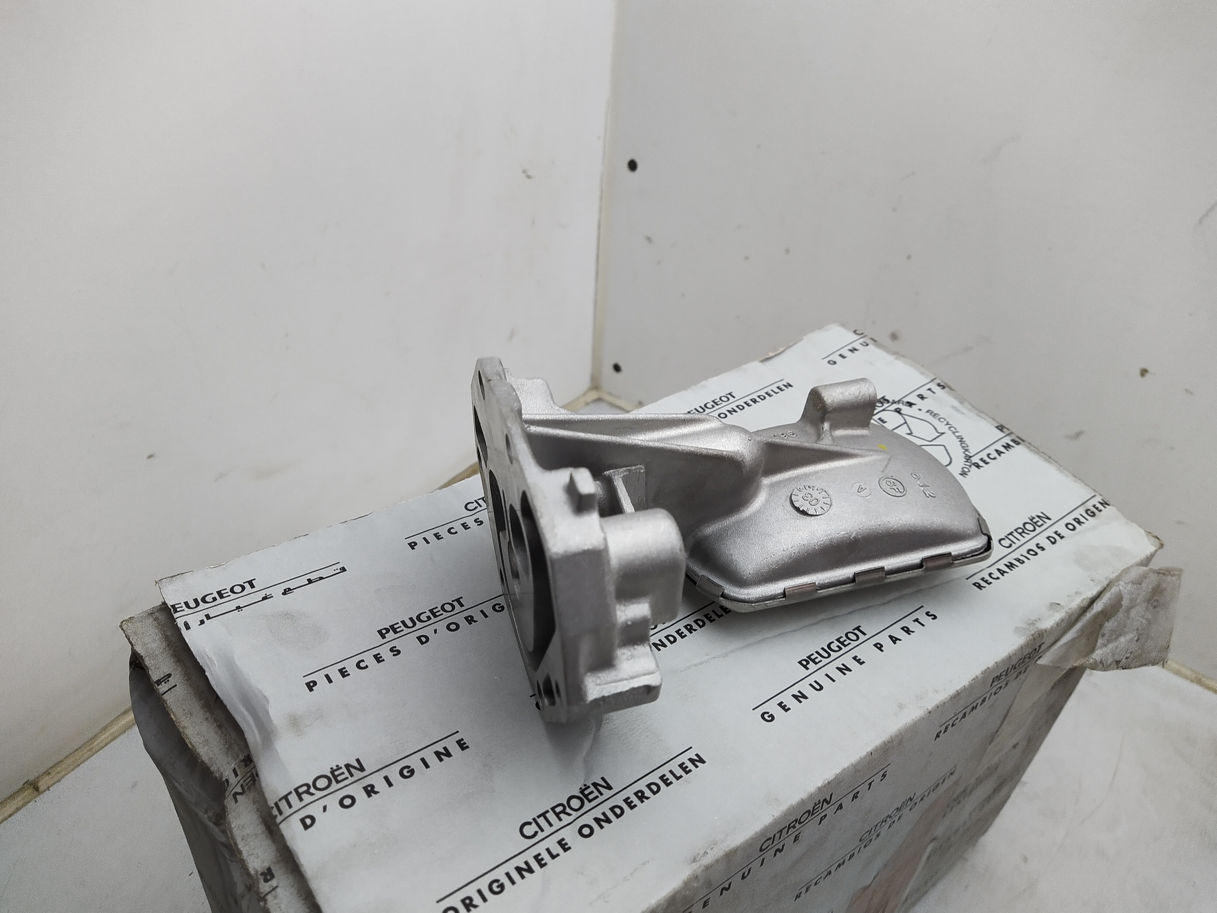 Peugeot 101852 NEU NOS NEW