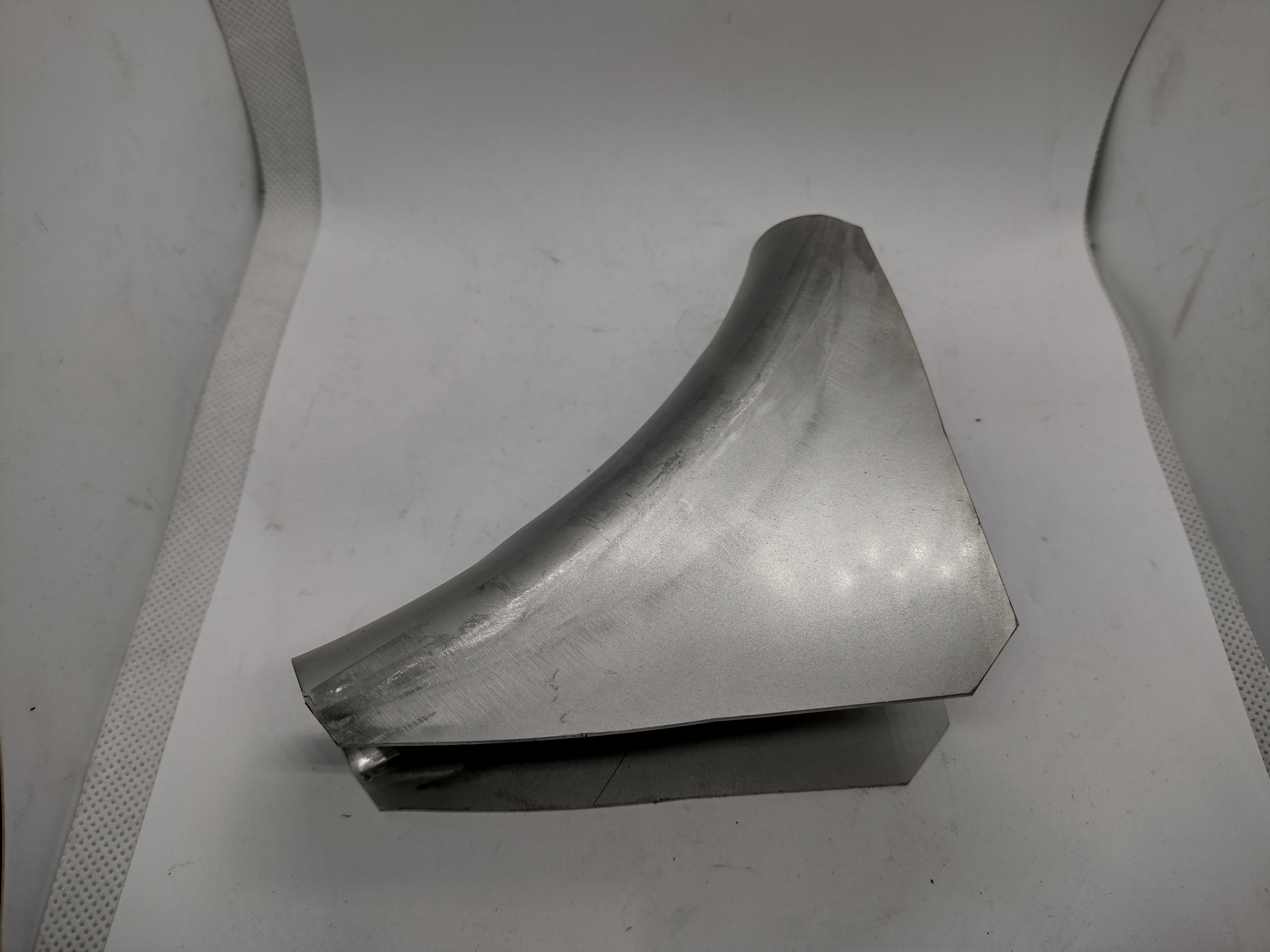 90 Grad  Knotenblech Überrollkäfig Stützen geschlossen MIT GEWÖLBTE KANTEN