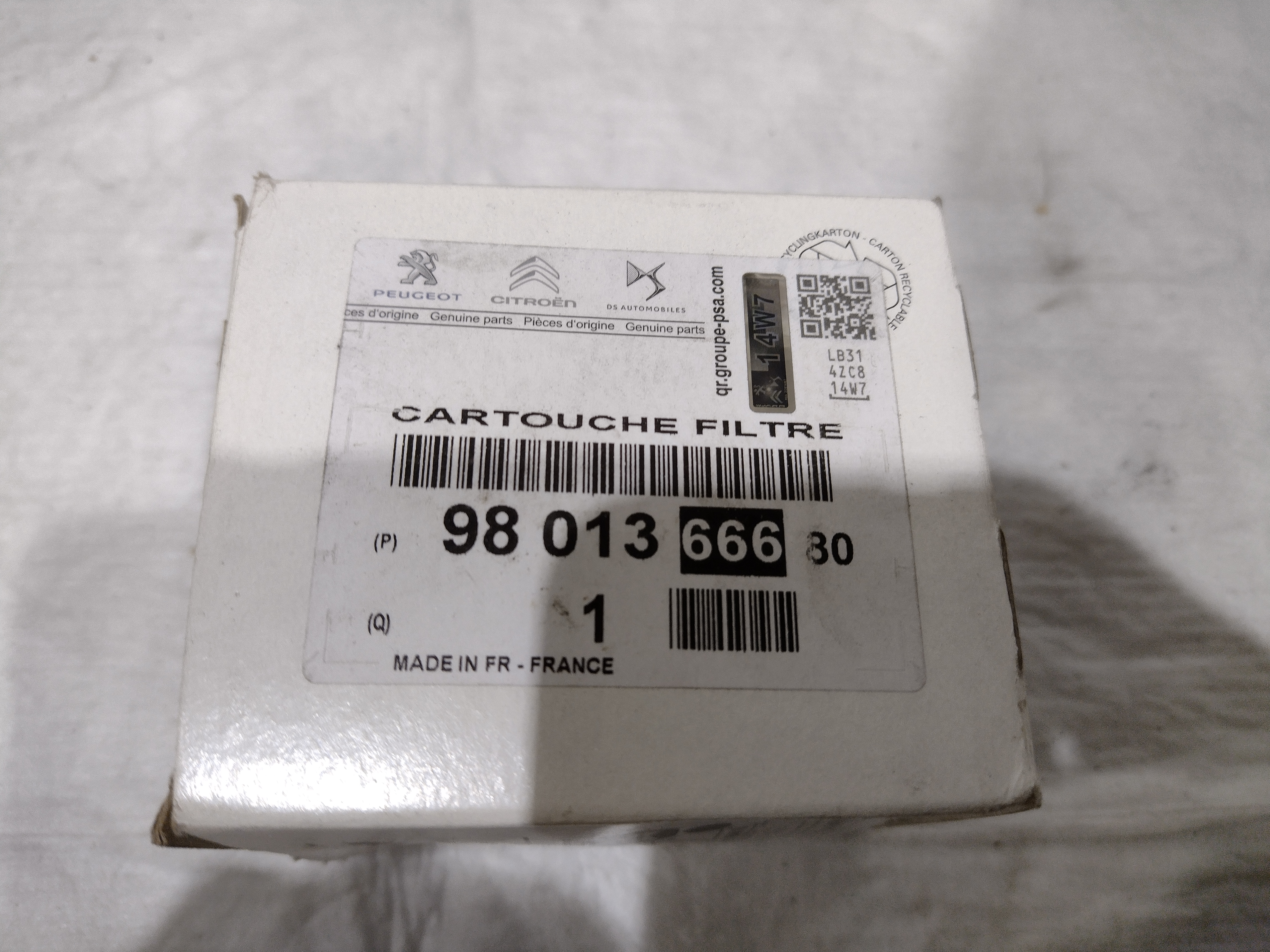 Peugeot / Citroen Dieselfilter-Einsatz 9801366680 NEU NOS NEW