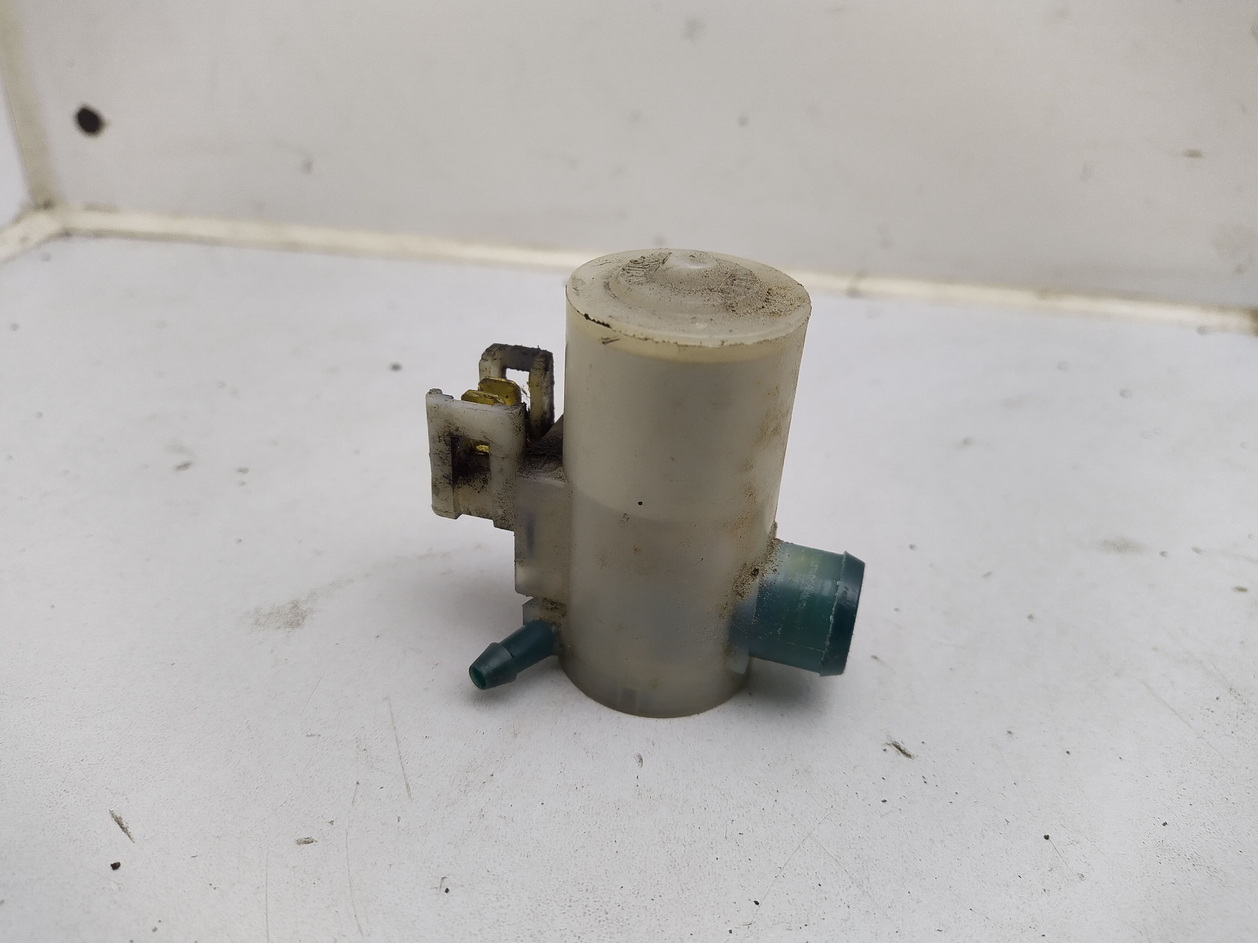 Spritzwasserpumpe MITSUBA passend für Subaru Impreza / Forester / Legacy / Outback 