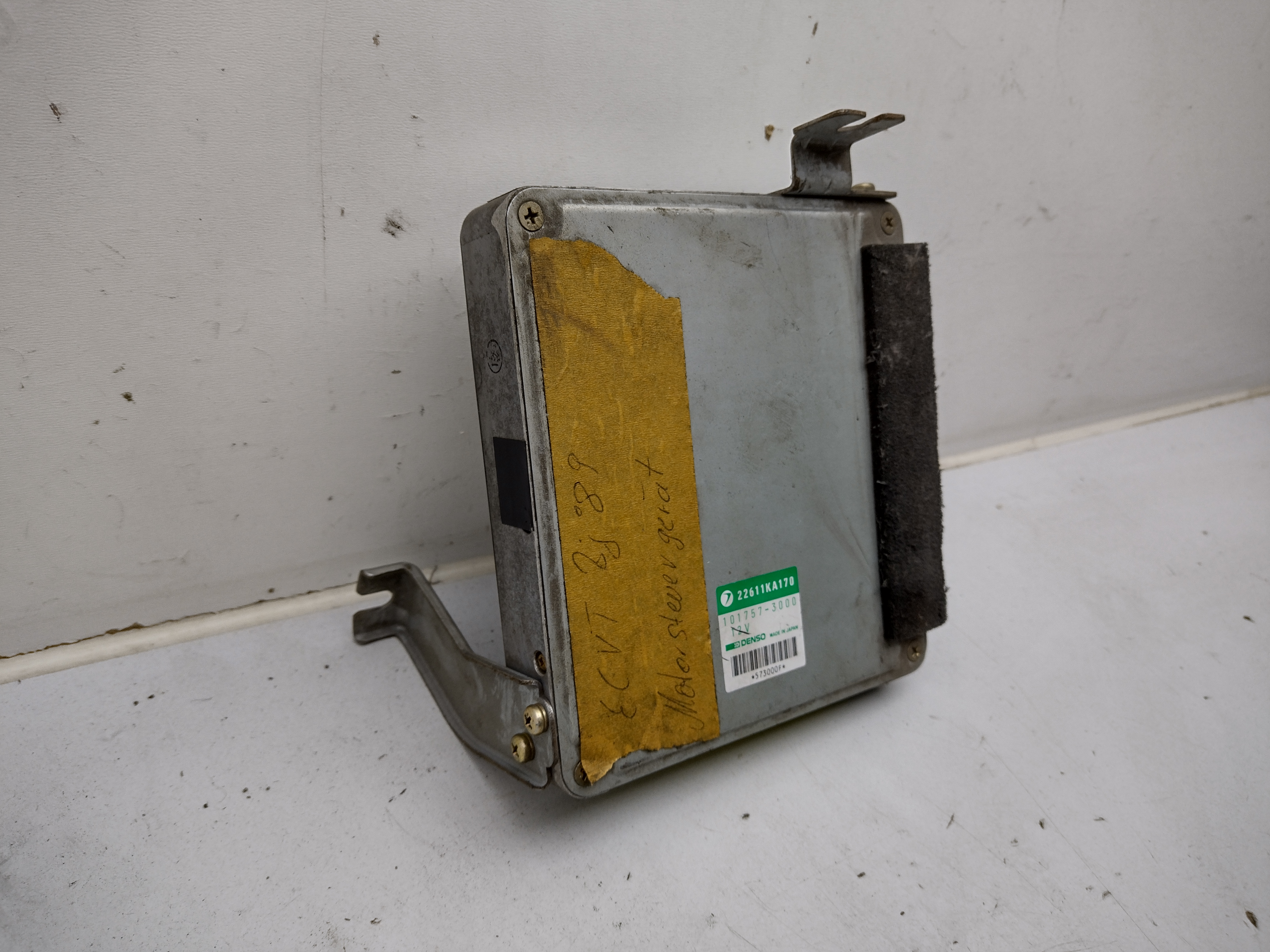 Motorsteuergerät ECU 22611KA170 für Subaru Justy ECVT KAD 89