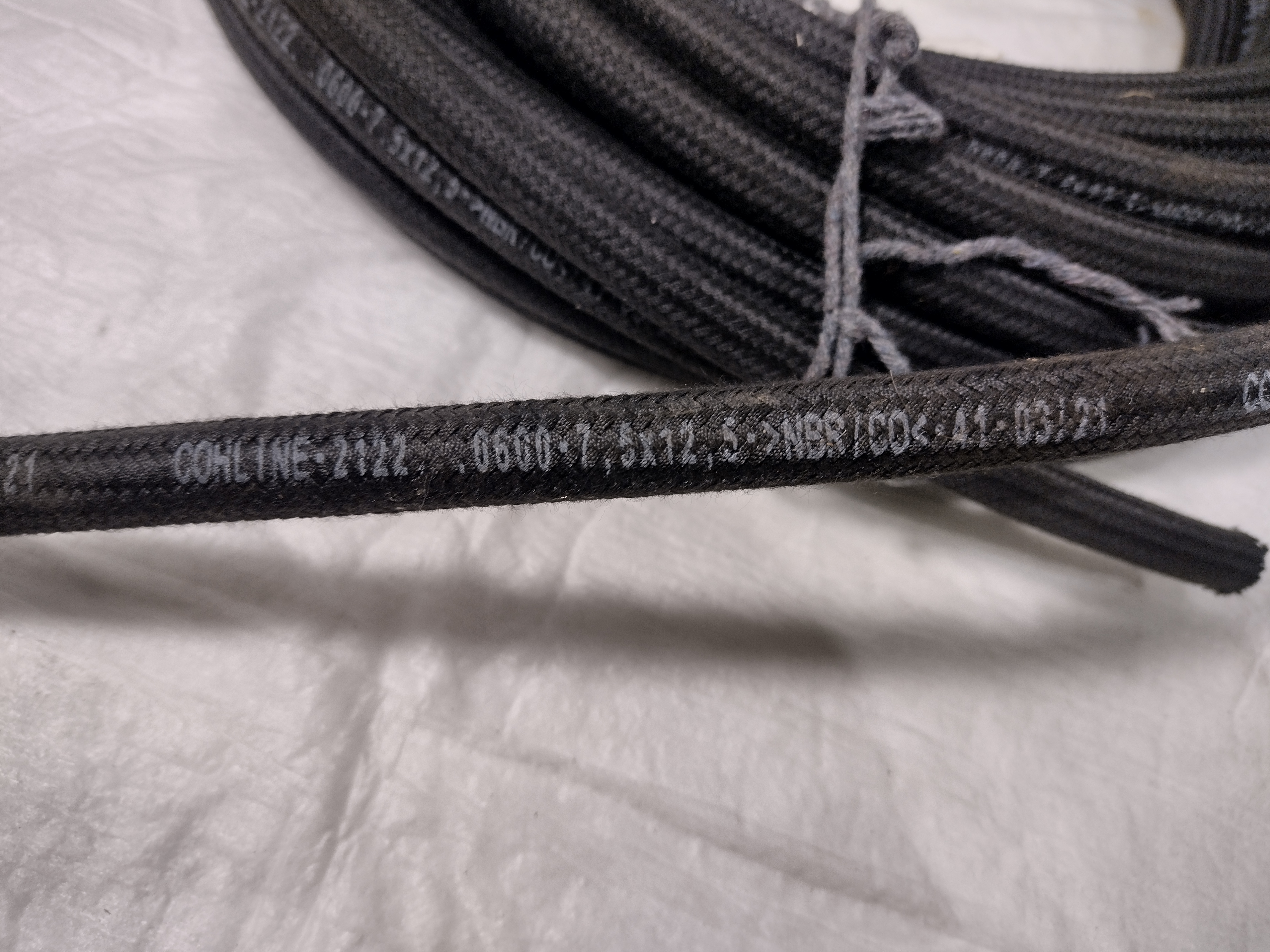 Kraftstoffschlauch / Benzinschlauch 7,5mm / 8mm Gewebe Meterware