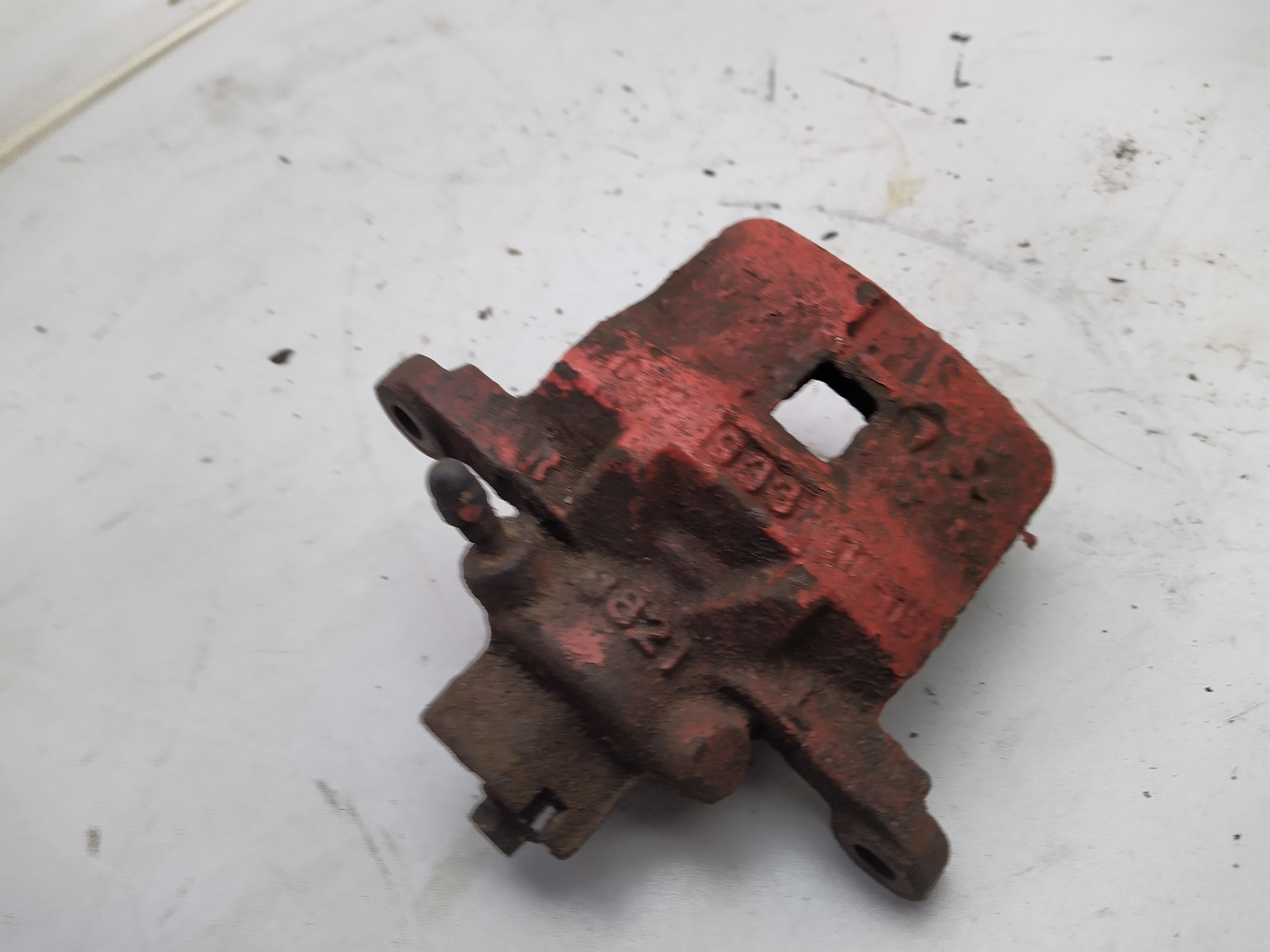 Bremssattel hinten rechts  Subaru D38 933 3821