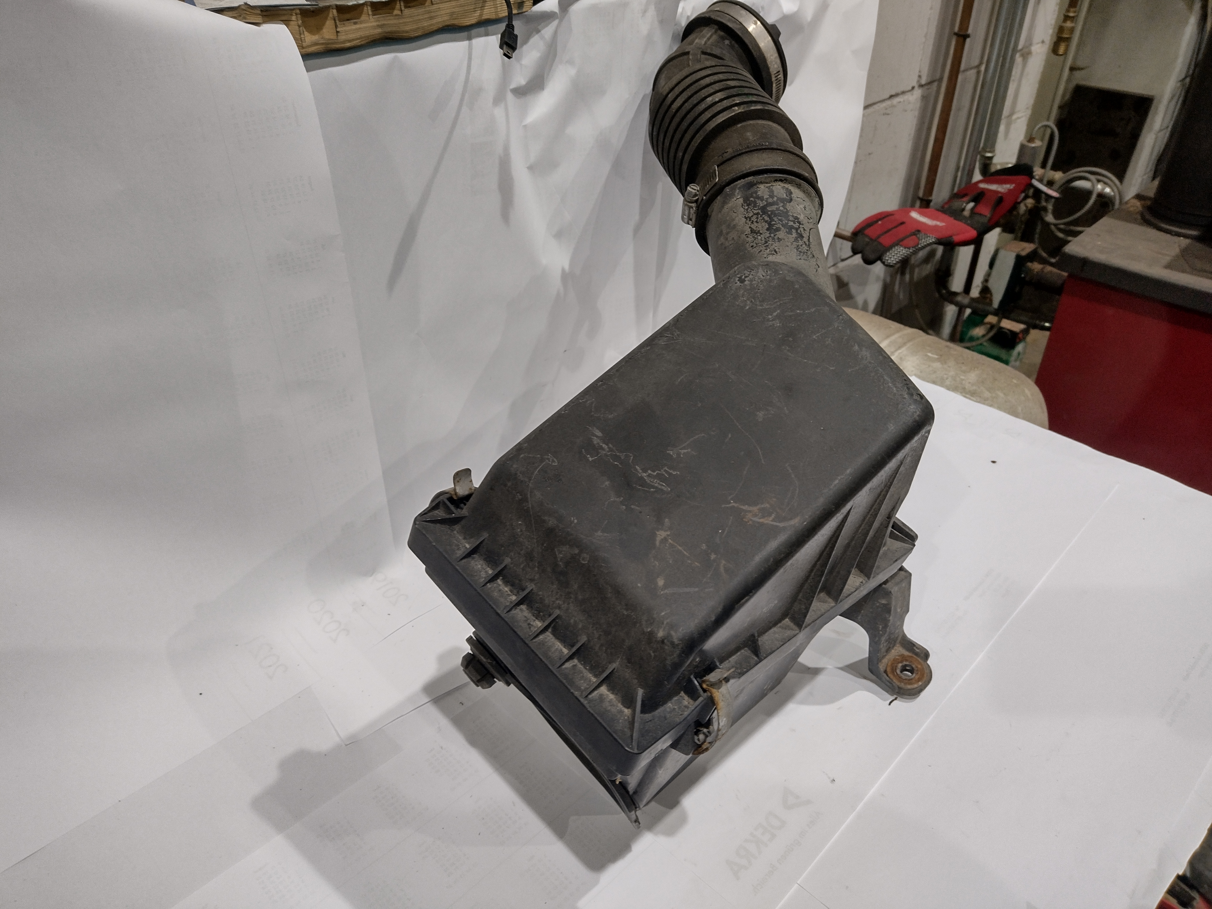 Luftfilterkasten mit Ansaugschlauch für Subaru Outback H6 BE BH EZ30