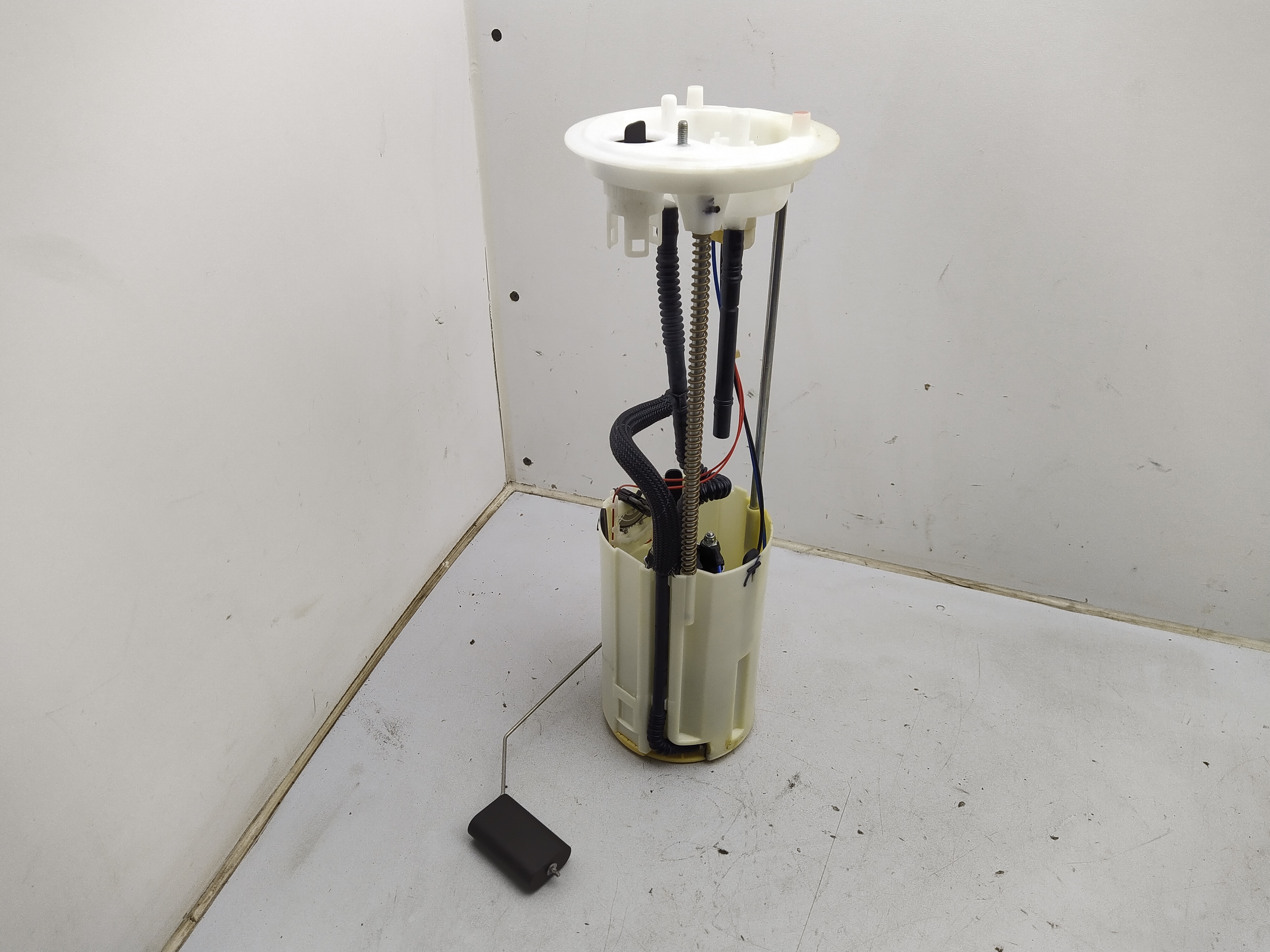  Citroen / Peugeot / TANKGEBER MIT KRAFTSTOFFPUMPE 1525HQ NEU NOS NEW