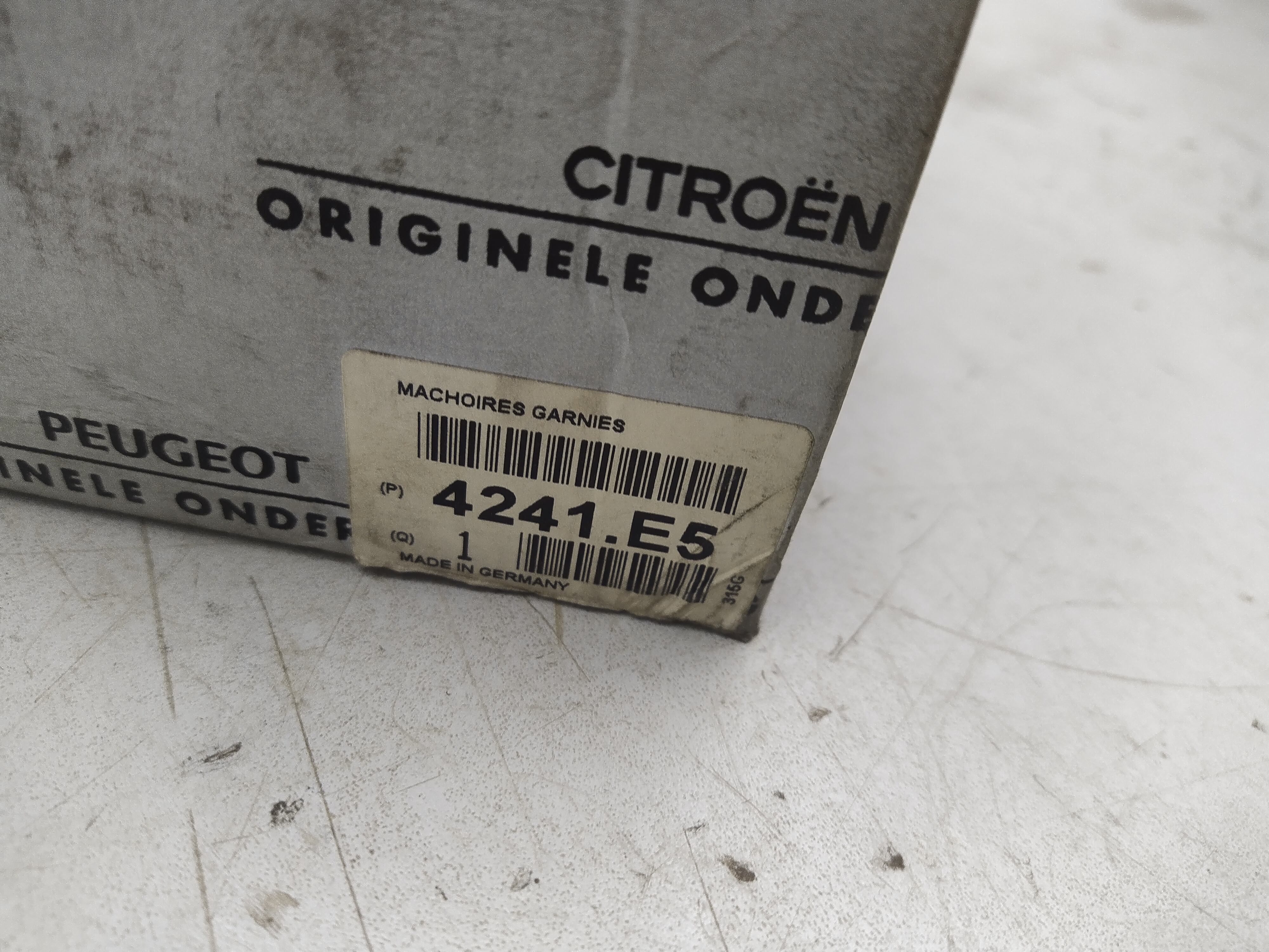 Citroen / Peugeot Bremsbackensatz 4241E5 NEU NOS NEW