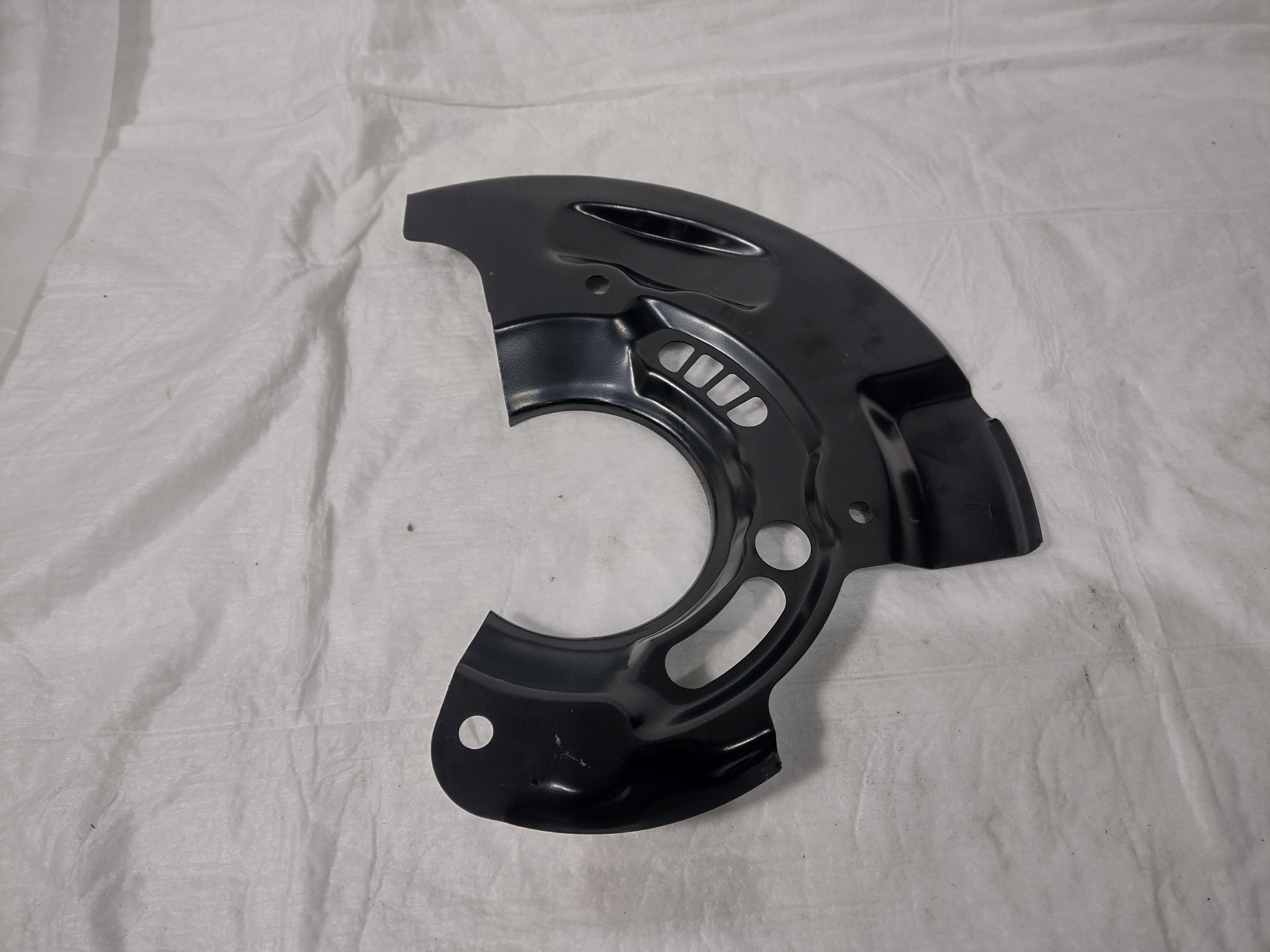 Ankerblech vorne links für Subaru Impreza 1997-2001 (GT/WRX), Legacy/Outback 2000-2002, 26290AC110