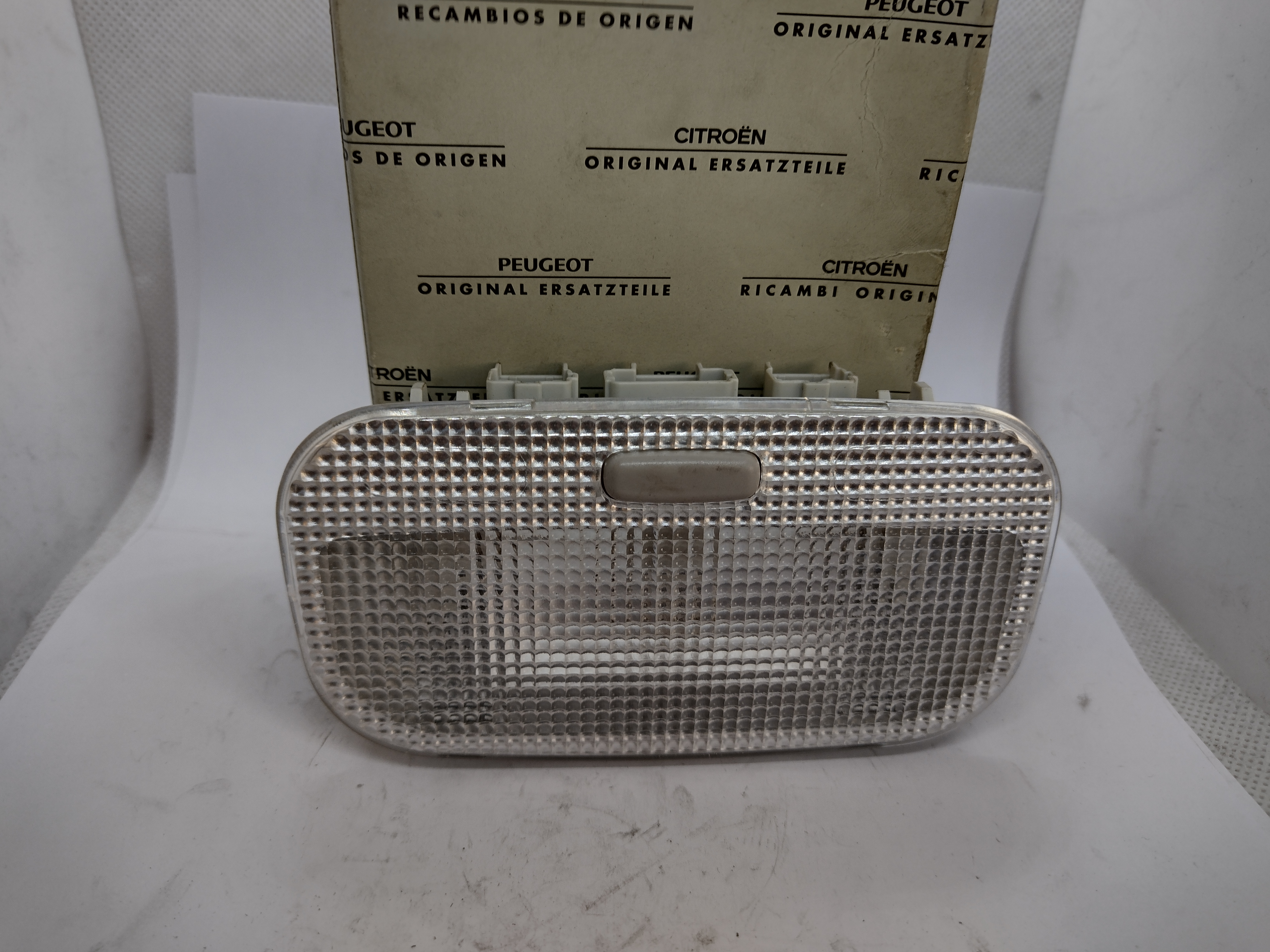 Peugeot / Citroen Leseleuchte hinten 6362N4 NEU NOS NEW OEM