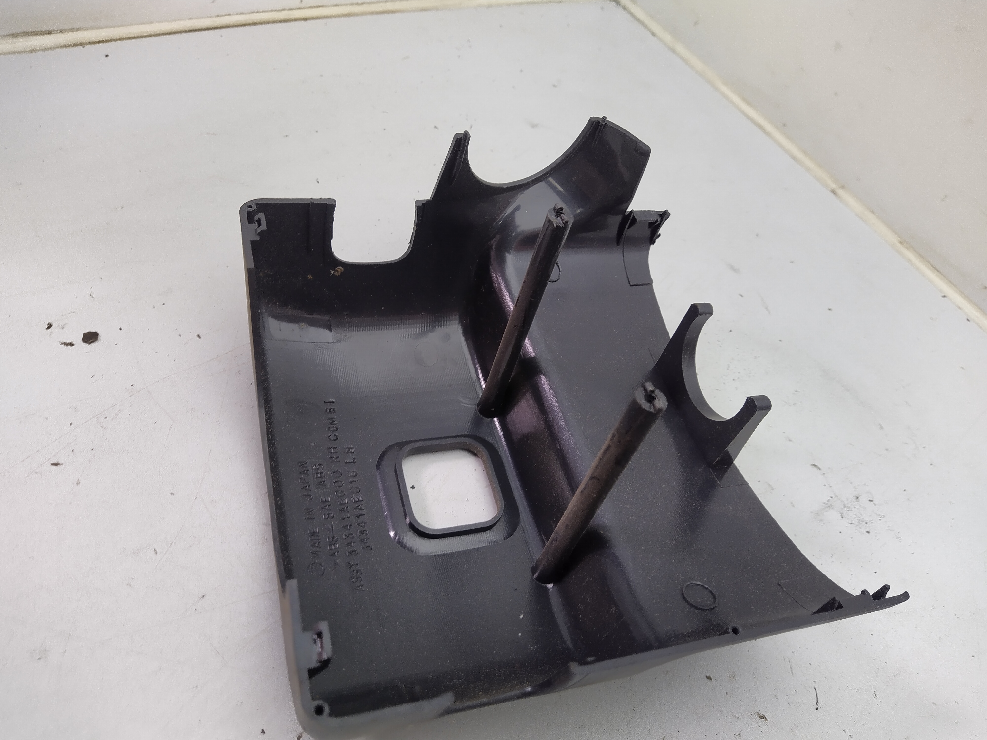 Abdeckung hinter Lenkrad Subaru Impreza GG/GD Bj.01-05 34341AE010