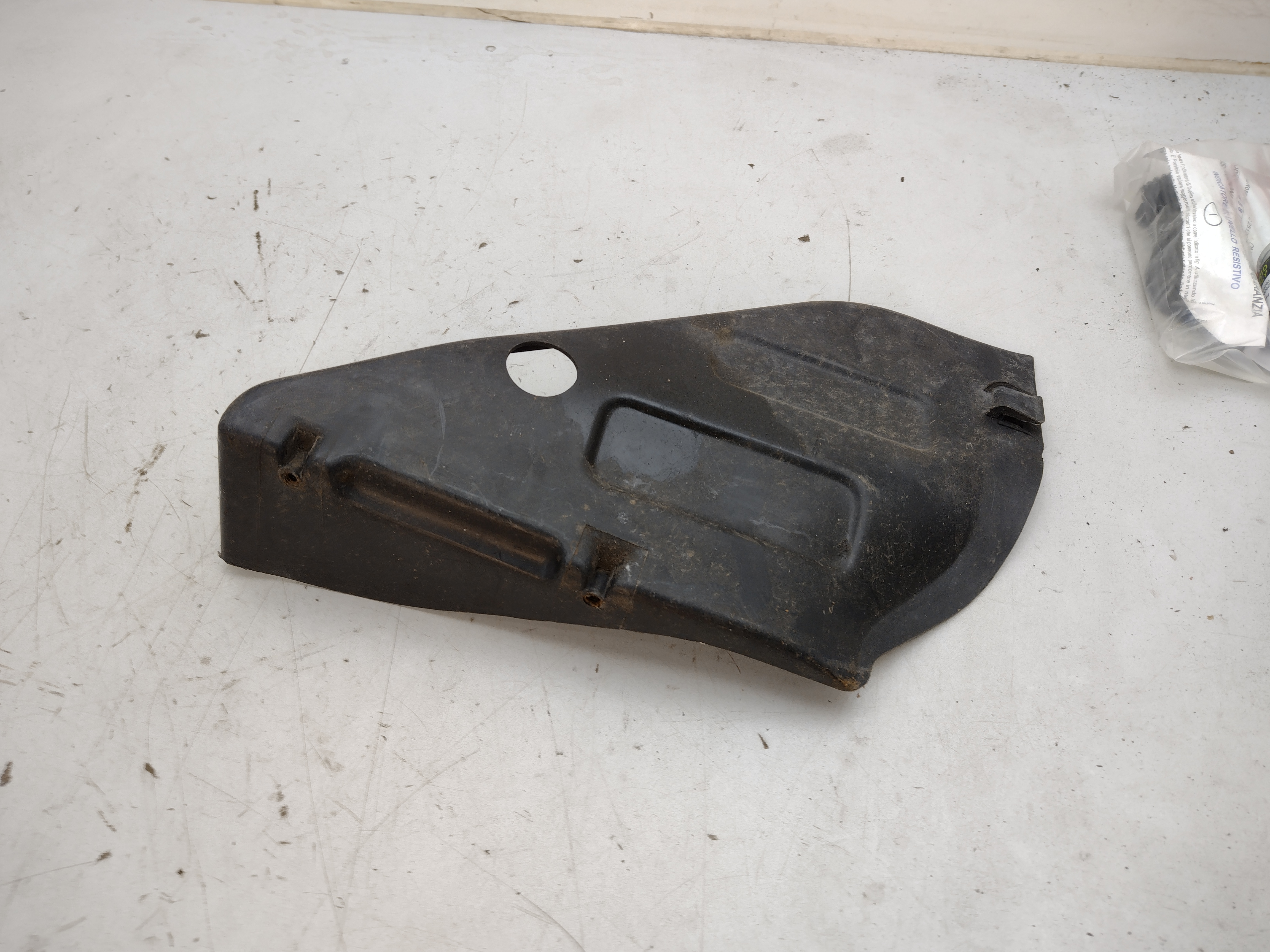 Splash Shield Spritzschutz vorne links 56410AA010 für Subaru Legacy BC BJF 1990-1995