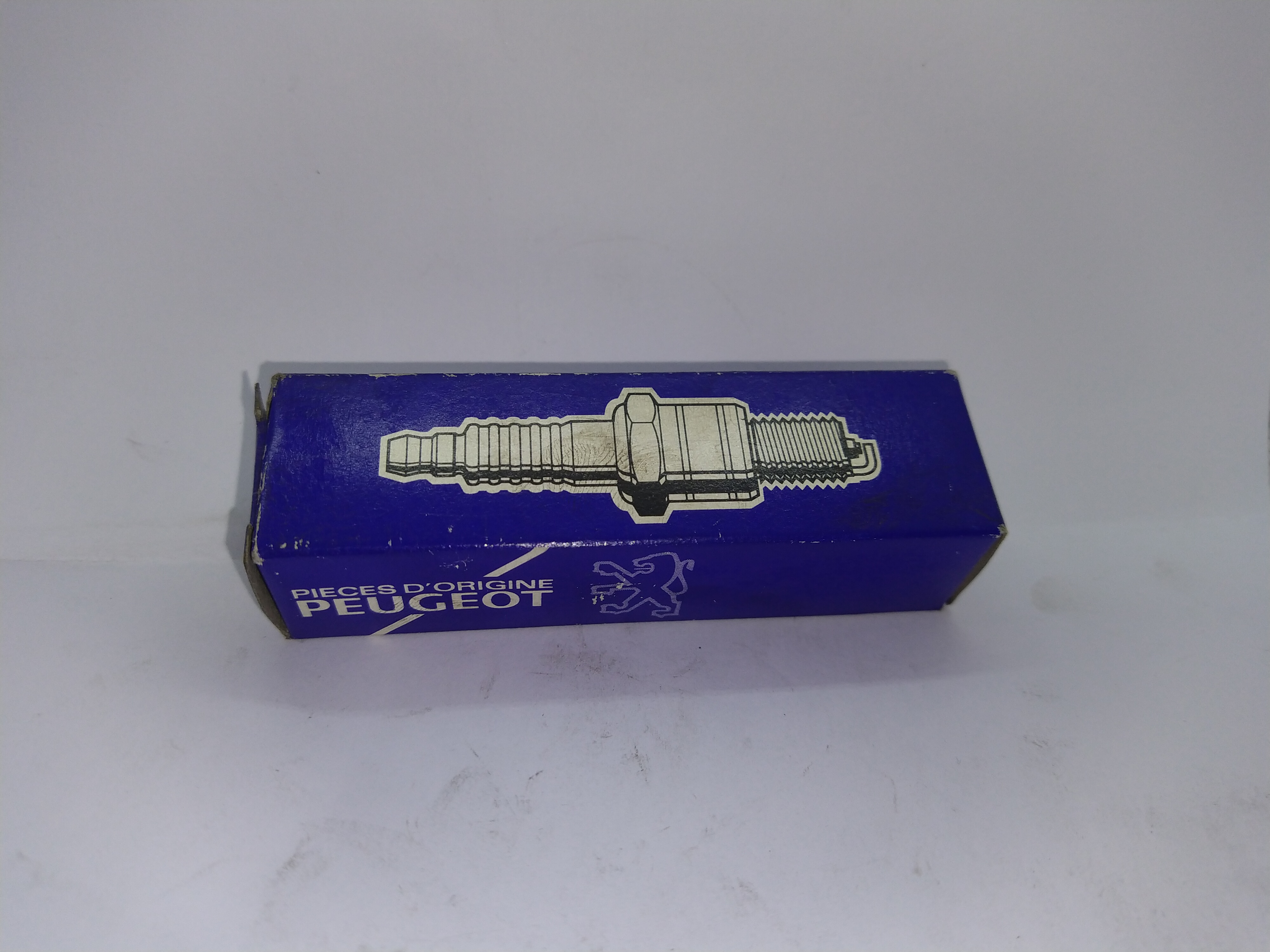 Peugeot Zündkerze 5962C5 / Champion C7YCX NEU NOS NEW