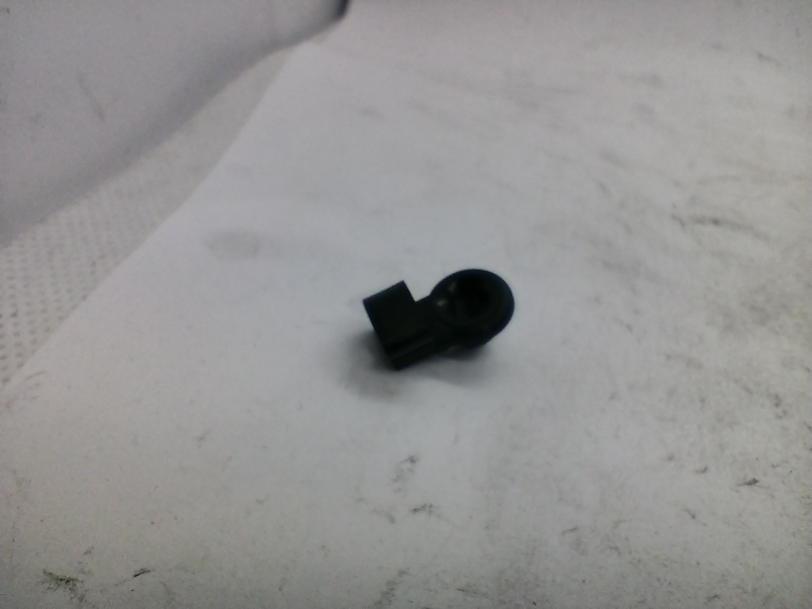 Peugeot  / CITROËN Türschloss Clip Halteklammer 914715 NEU NOS NEW