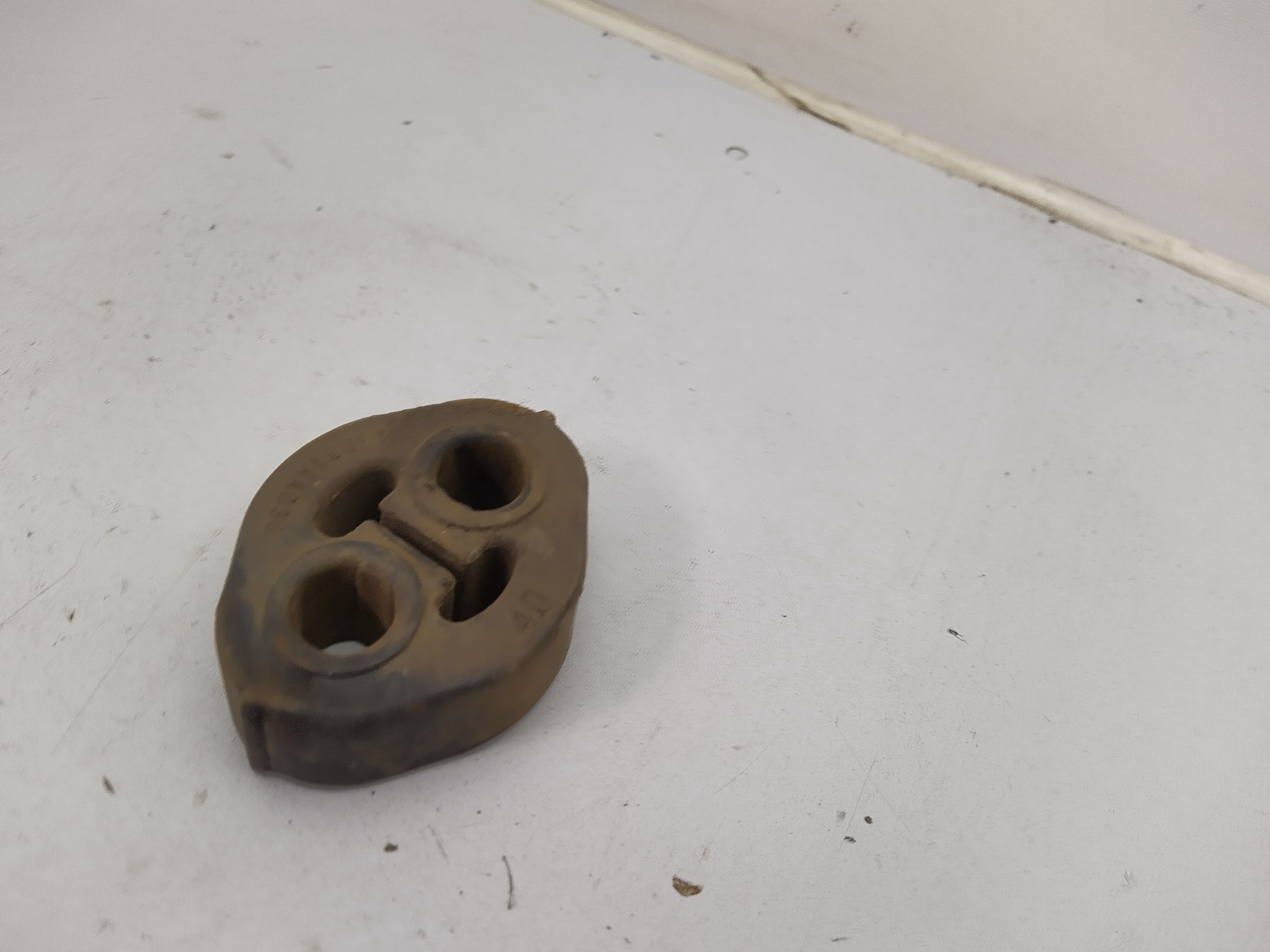 Auspuffgummi Halter Subaru Impreza GG/GD Bj.01-05